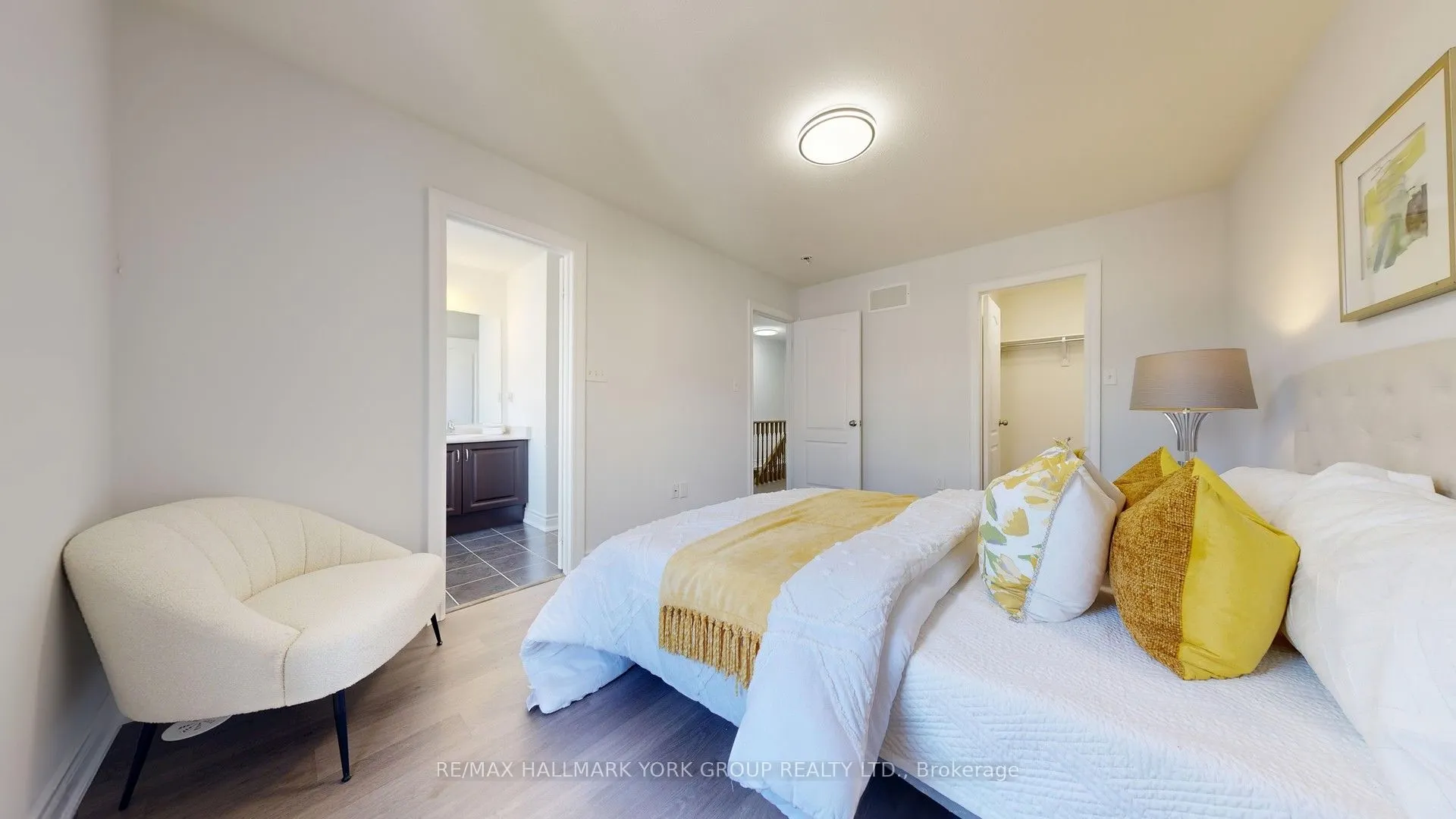 6 Roy Grove Way, #40