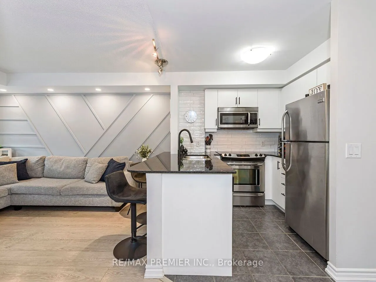 7730 Kipling Avenue, #313