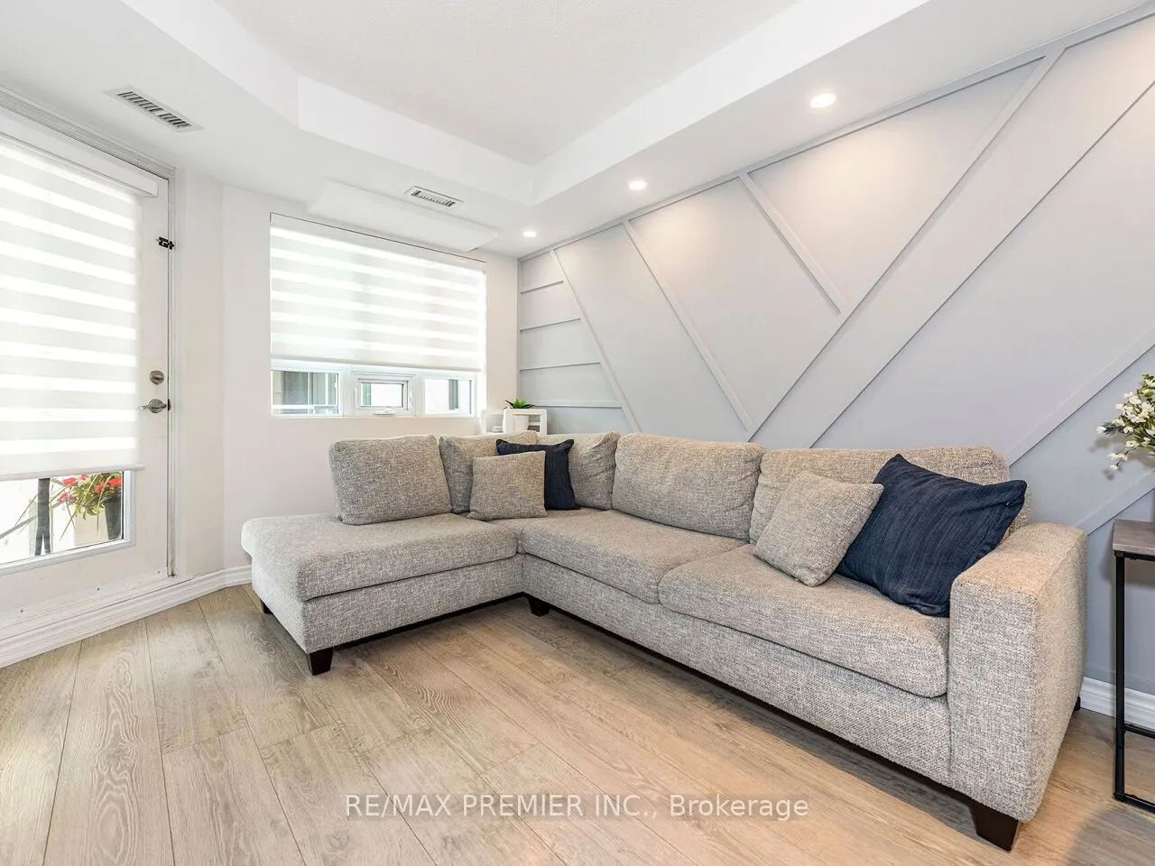7730 Kipling Avenue, #313