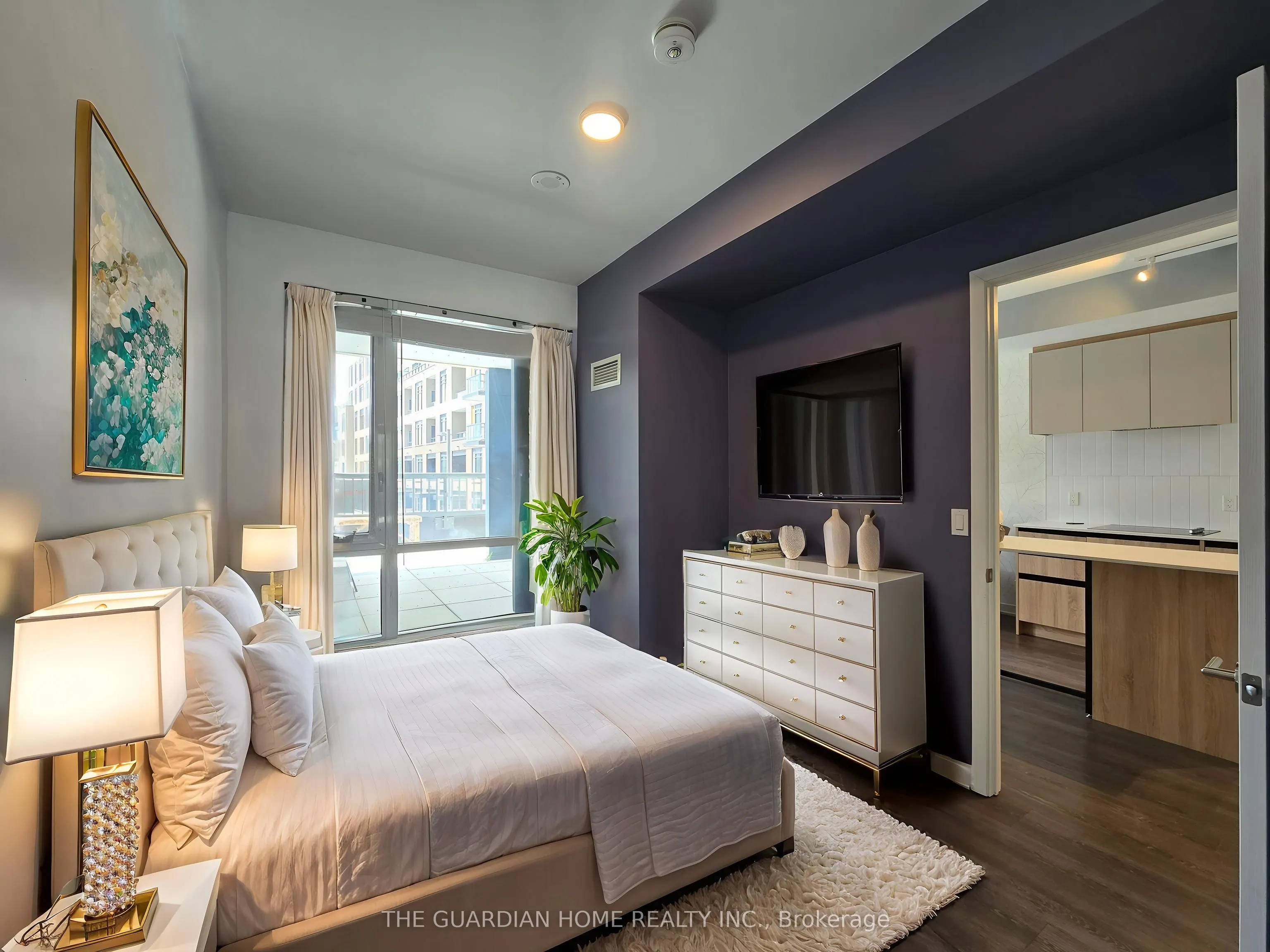 7950 Bathurst Street, #B216
