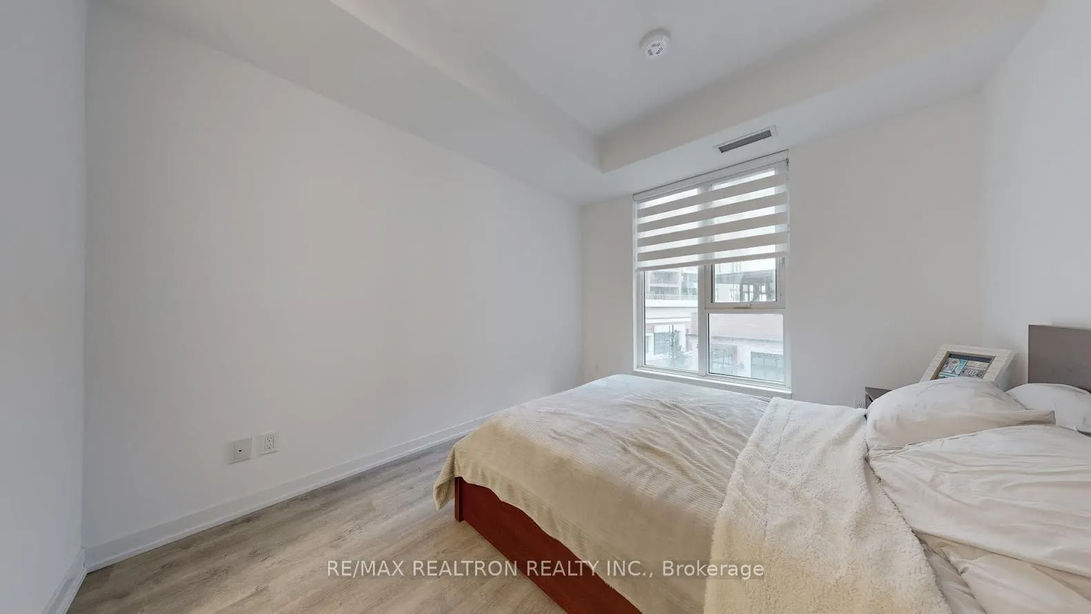 38 Simcoe Promenade, #319C