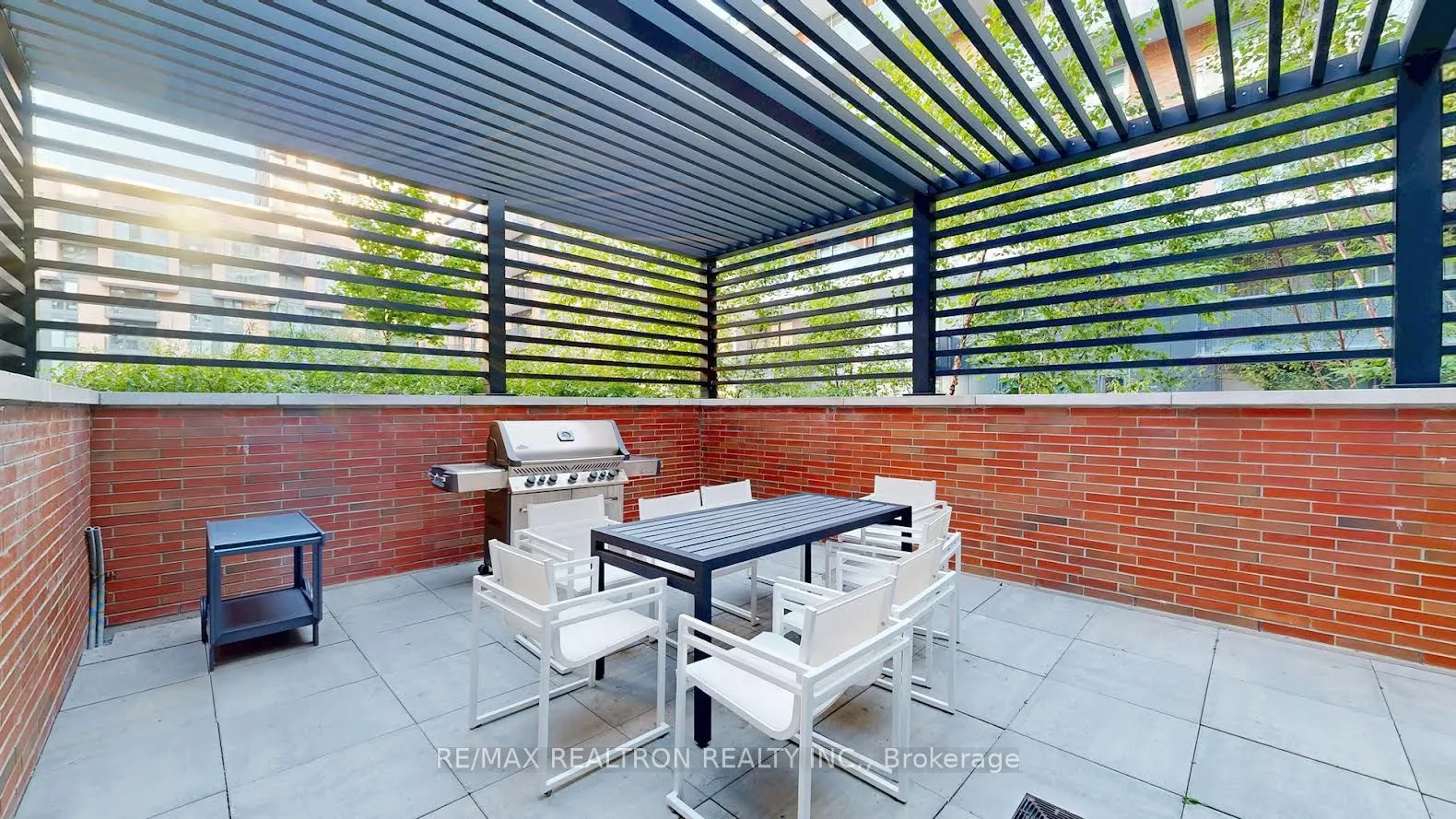 38 Simcoe Promenade, #319C