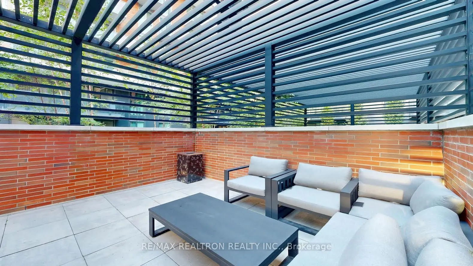 38 Simcoe Promenade, #319C