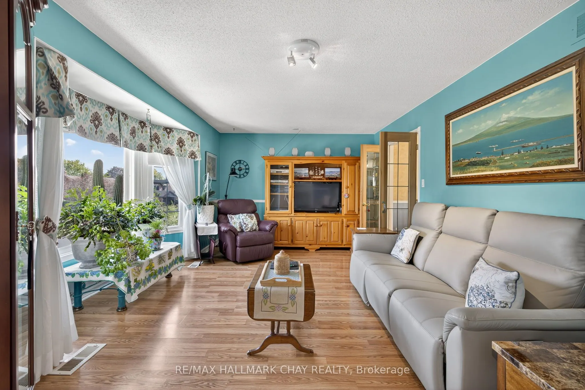 78 Collings Avenue