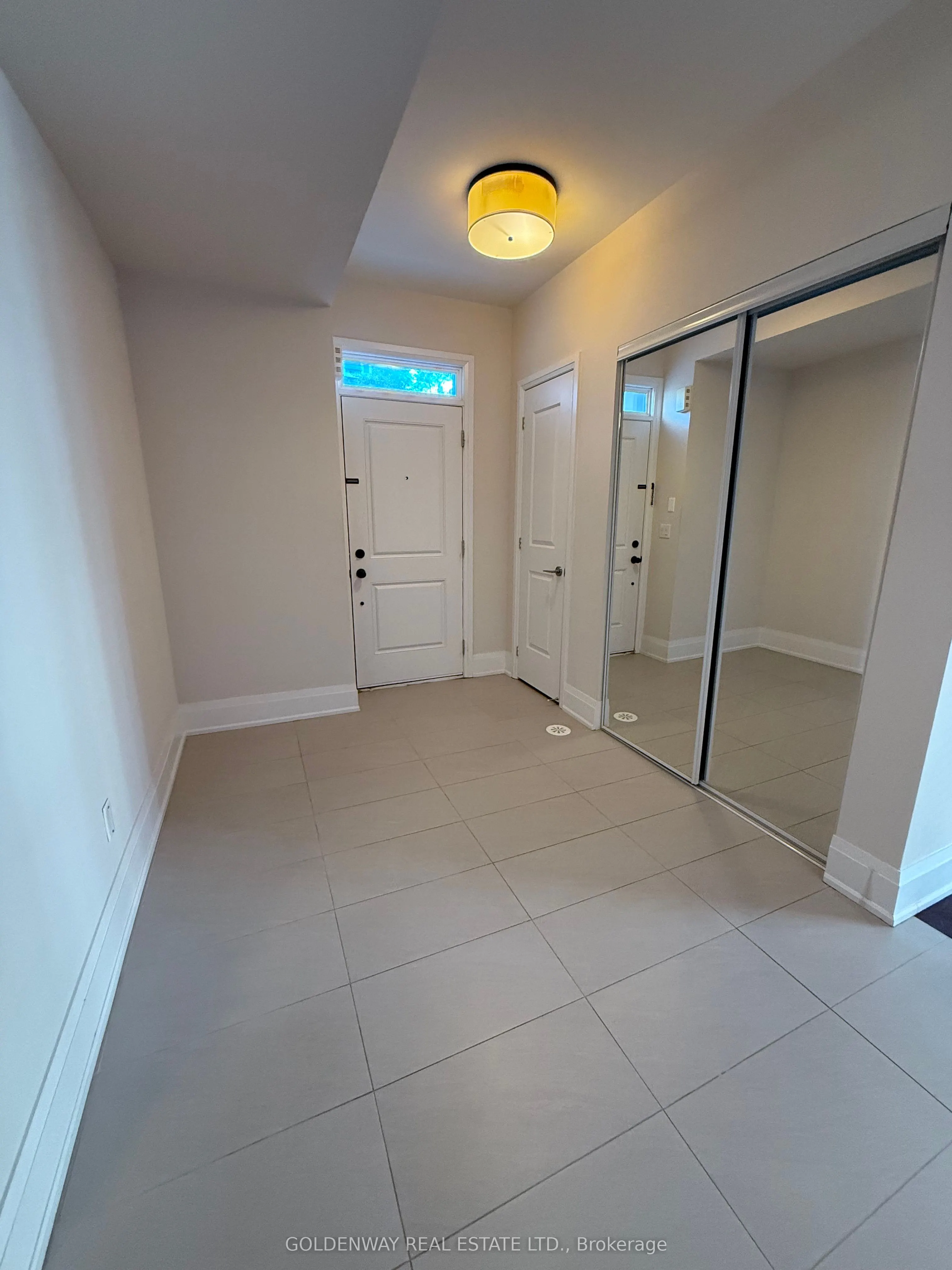 15 Village Parkway, #15
