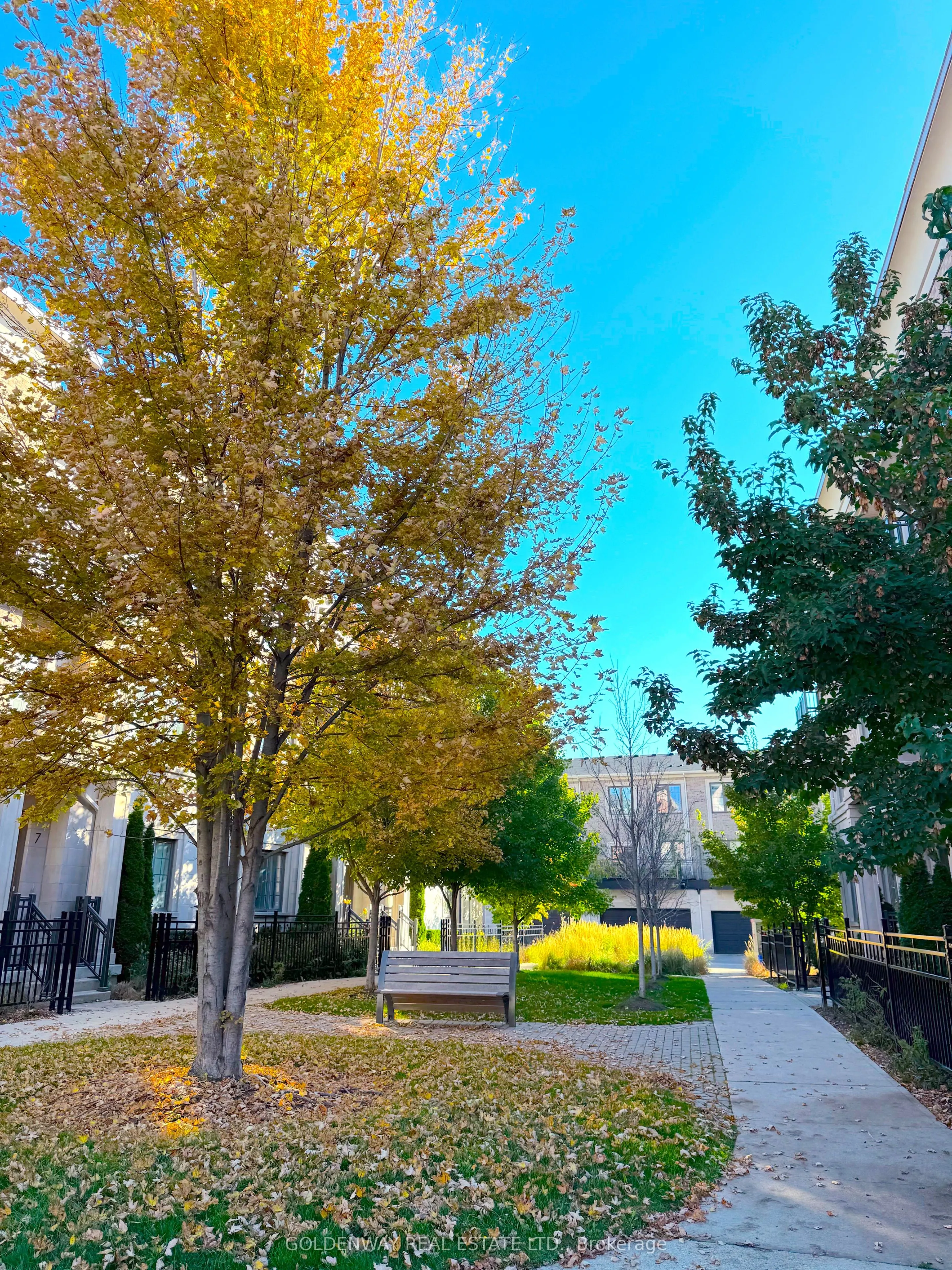 15 Village Parkway, #15