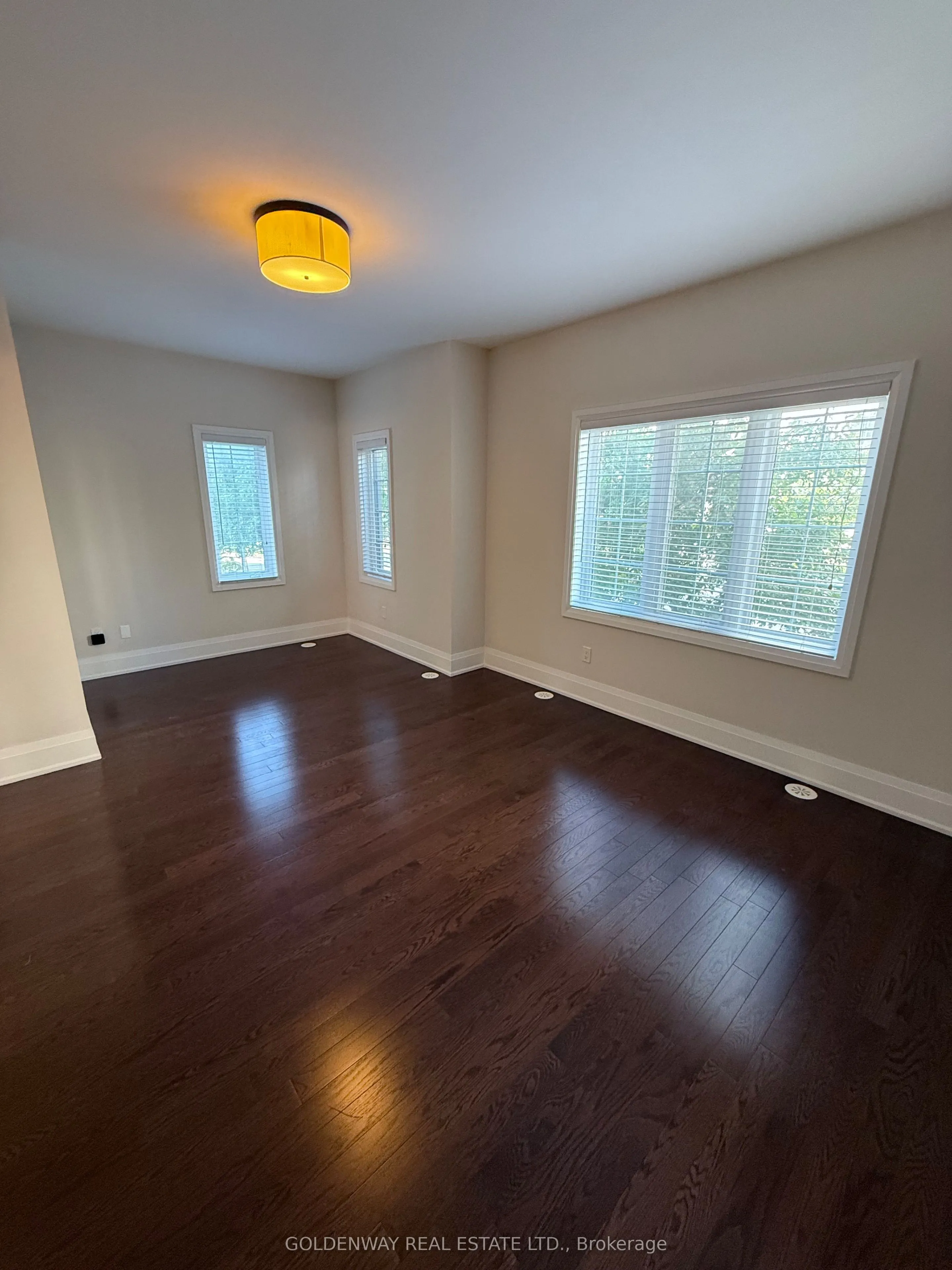 15 Village Parkway, #15