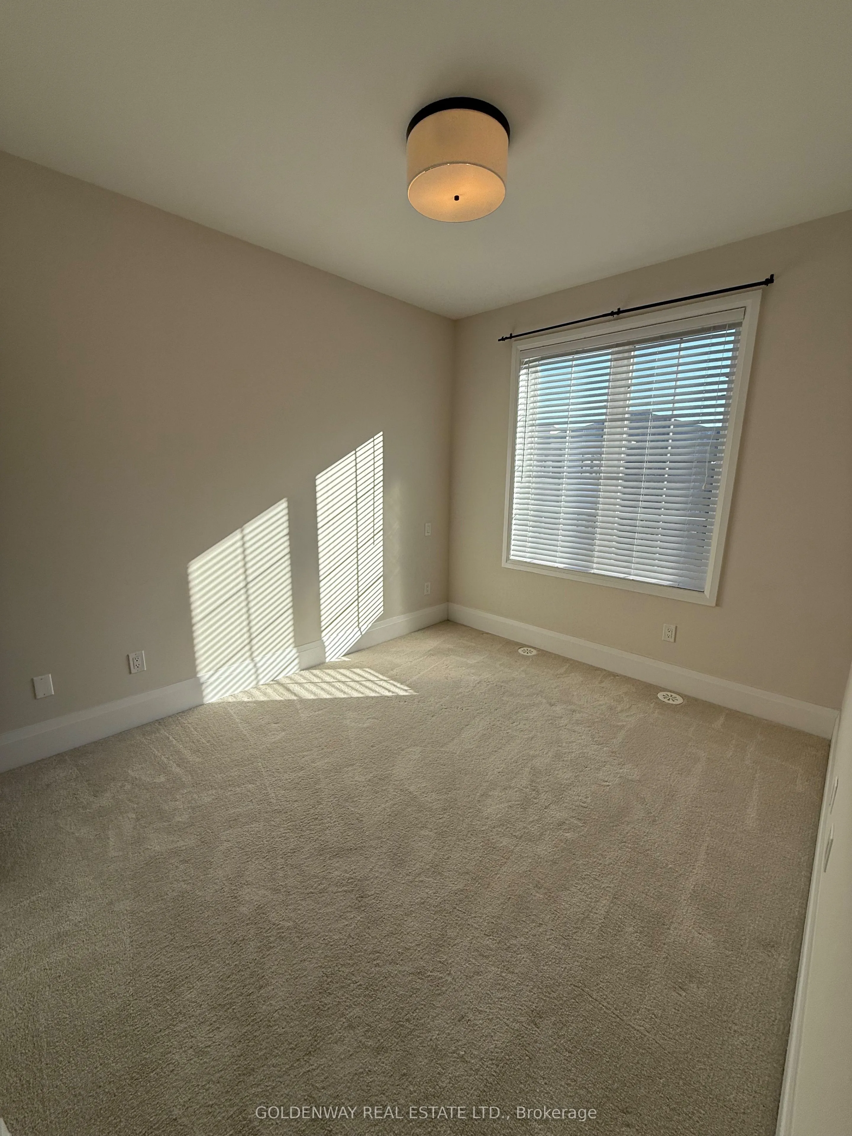 15 Village Parkway, #15