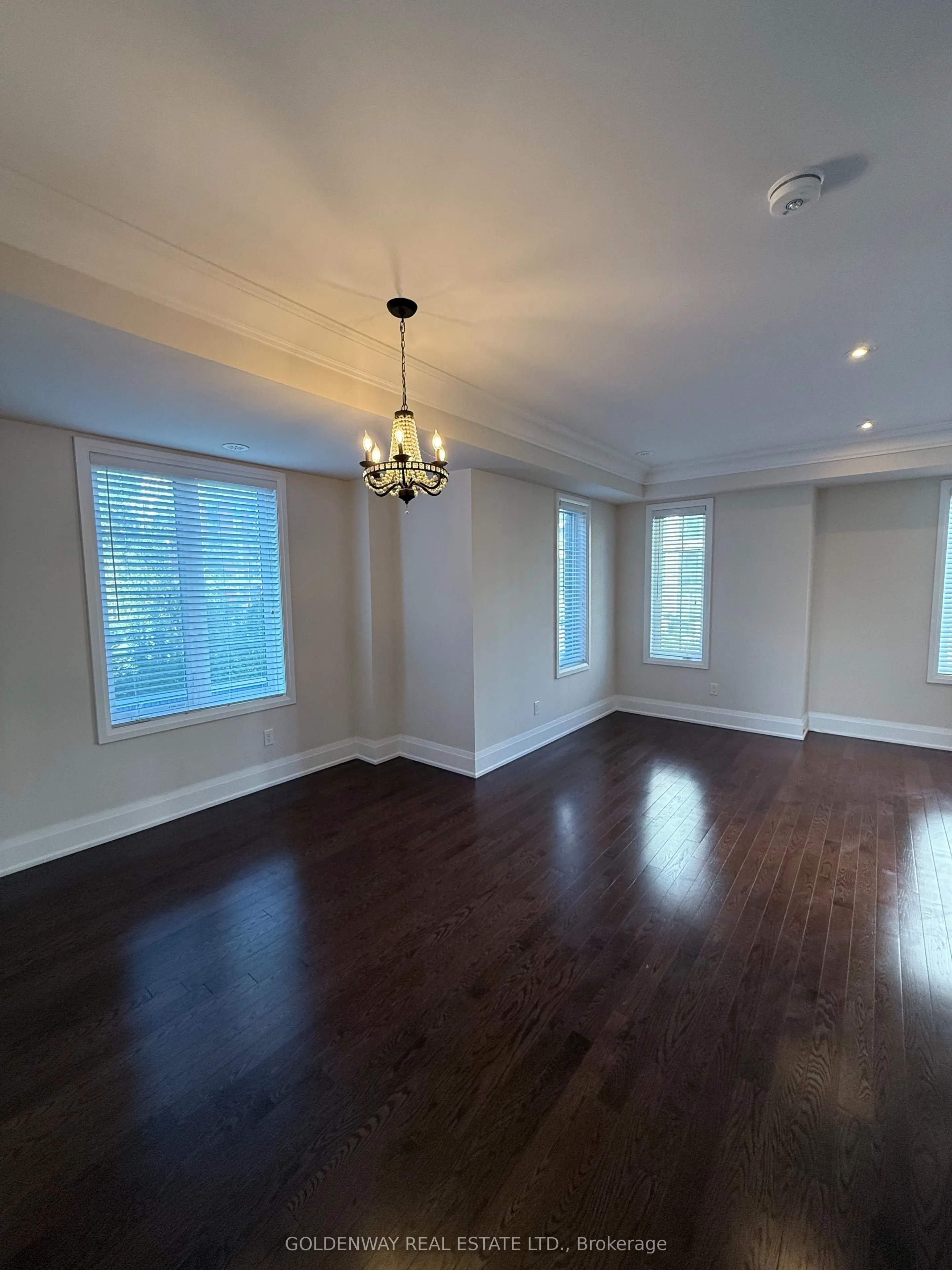 15 Village Parkway, #15
