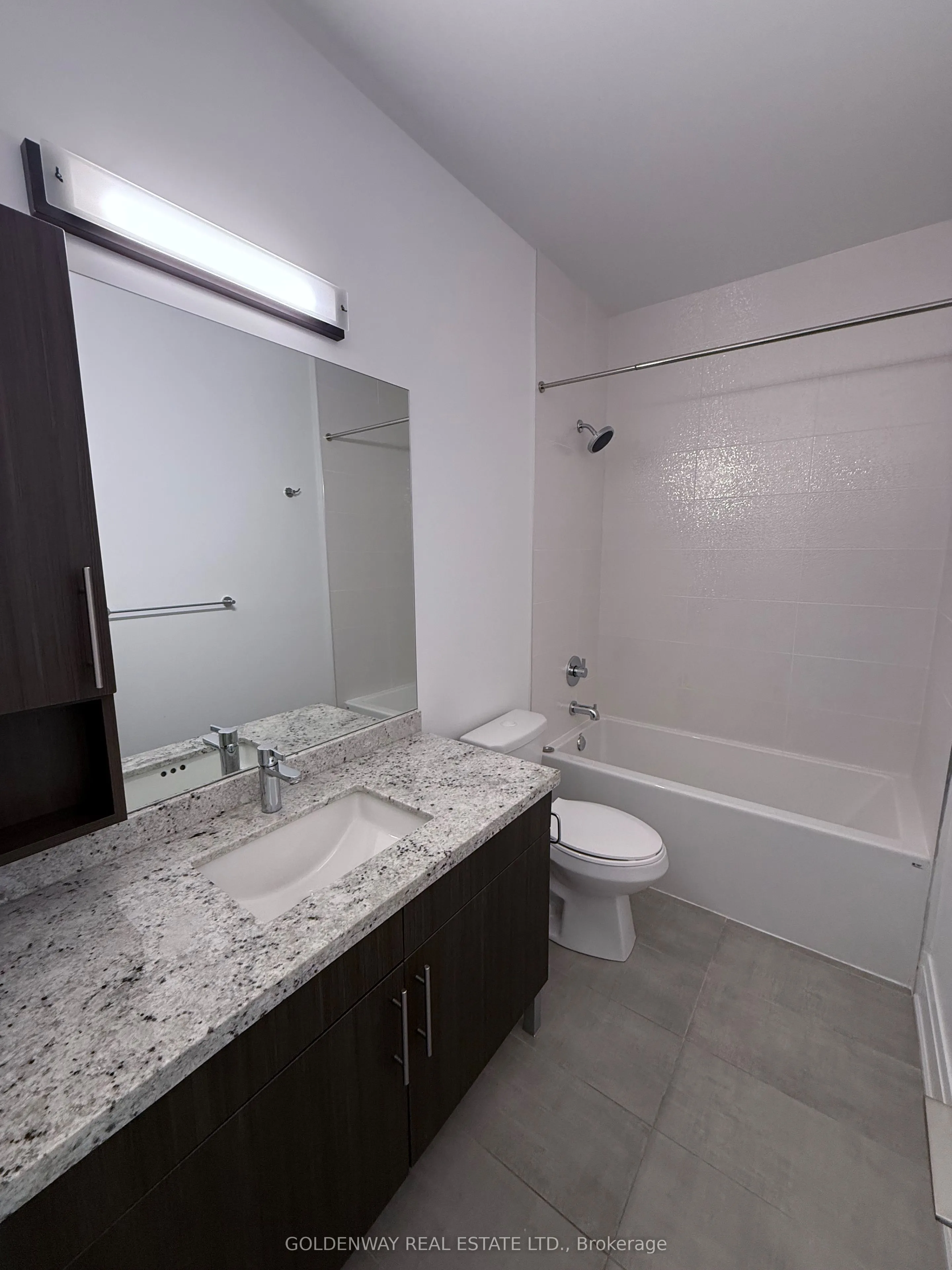 15 Village Parkway, #15