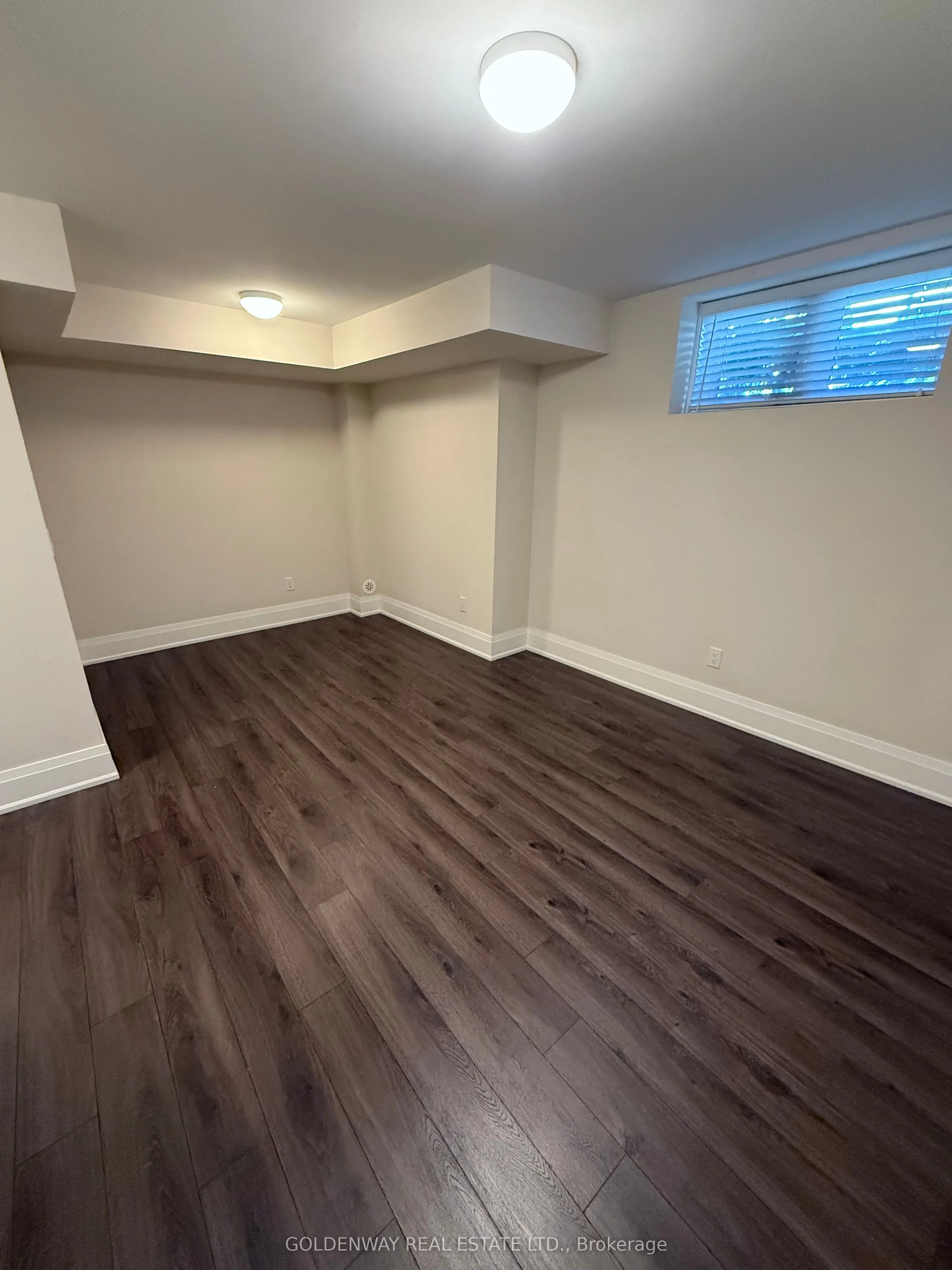 15 Village Parkway, #15