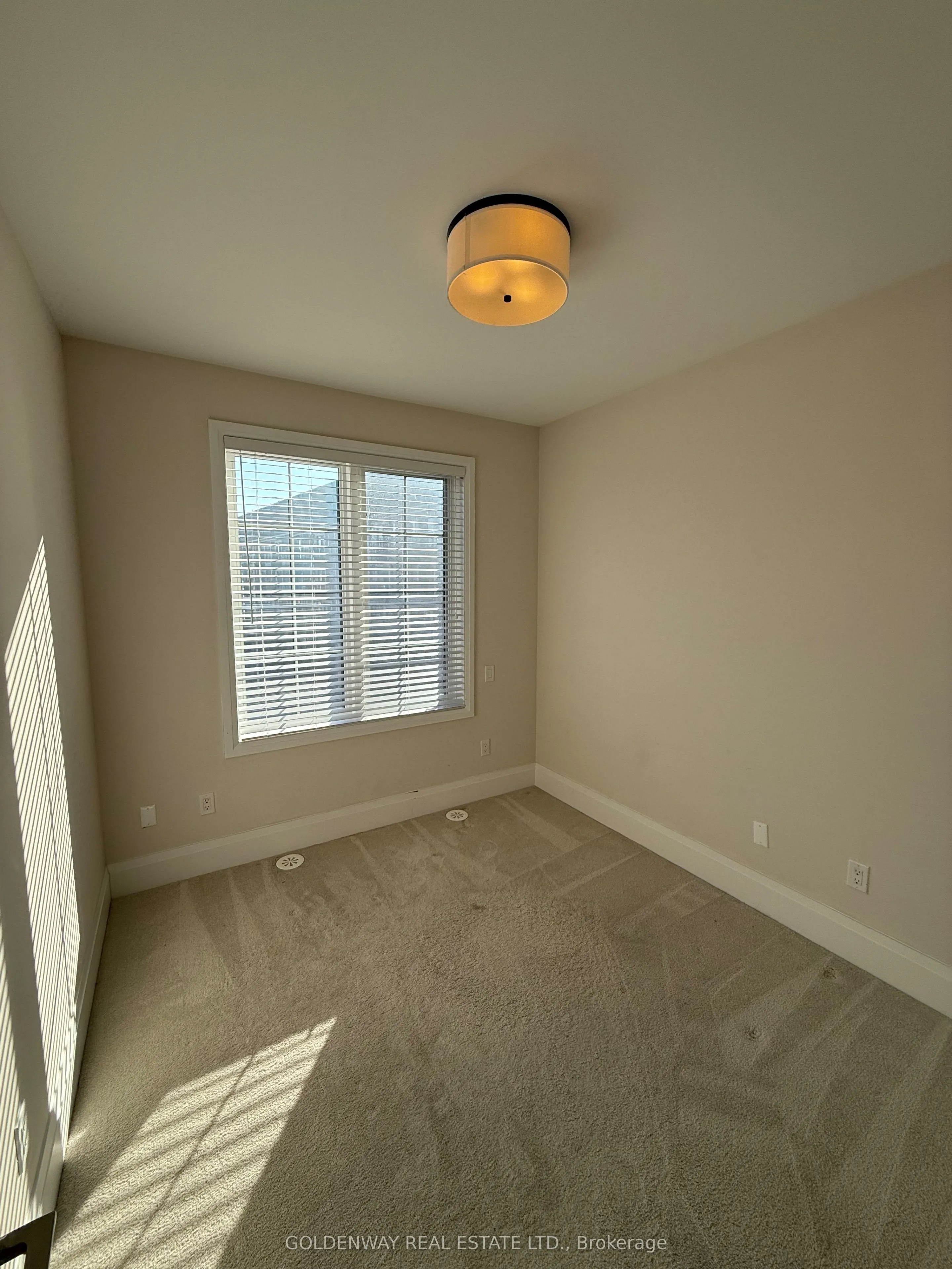 15 Village Parkway, #15