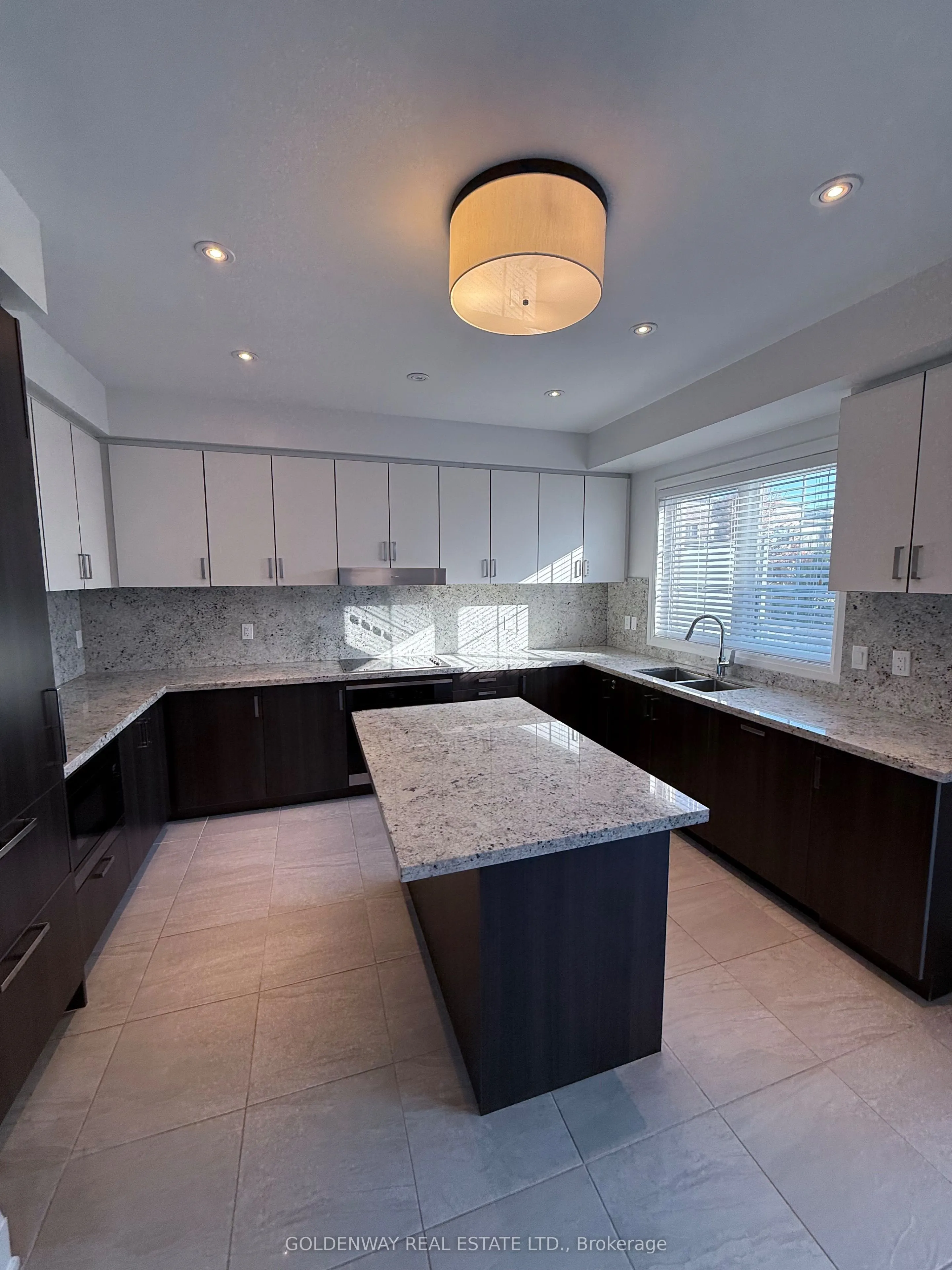 15 Village Parkway, #15