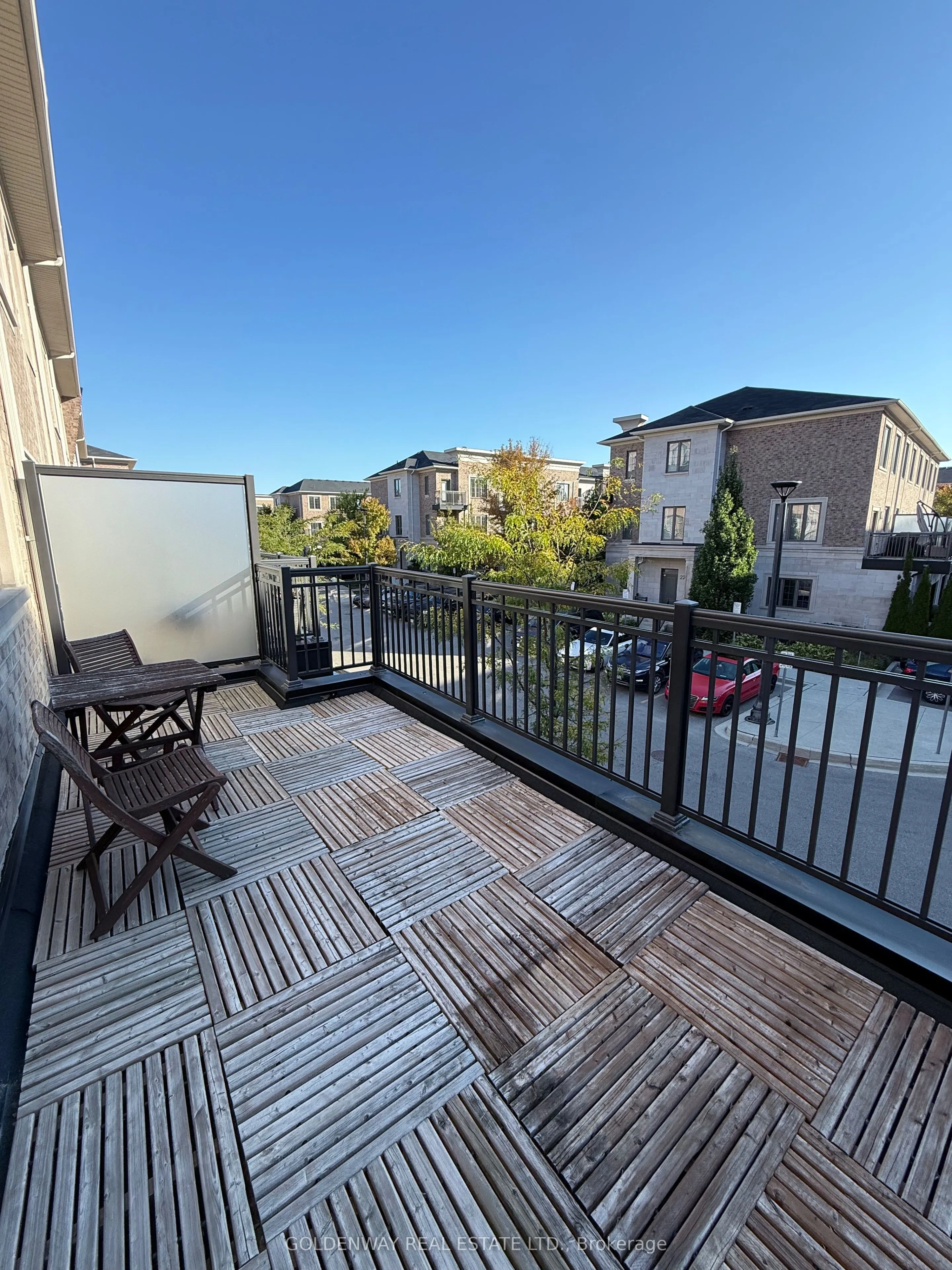 15 Village Parkway, #15