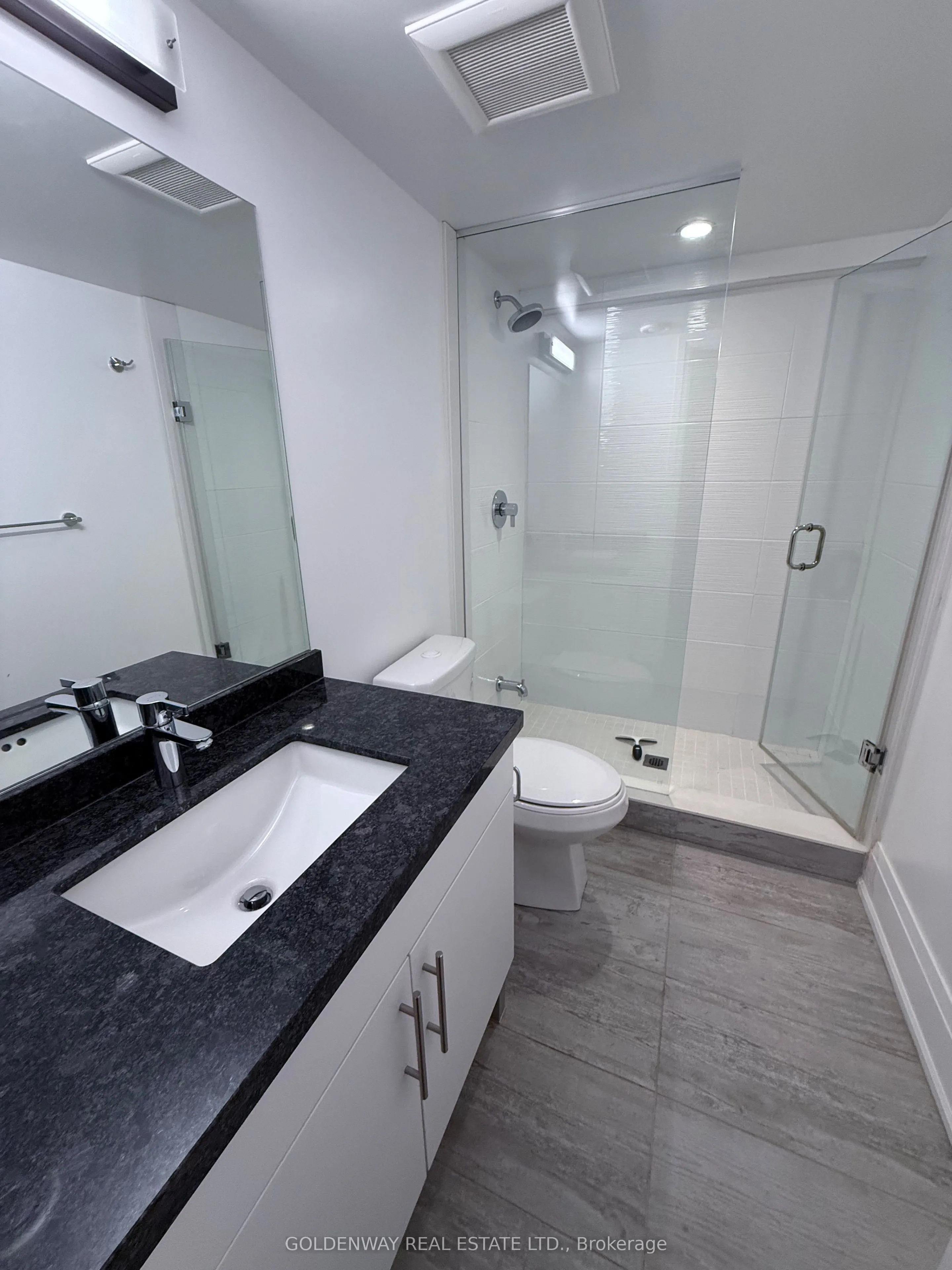 15 Village Parkway, #15