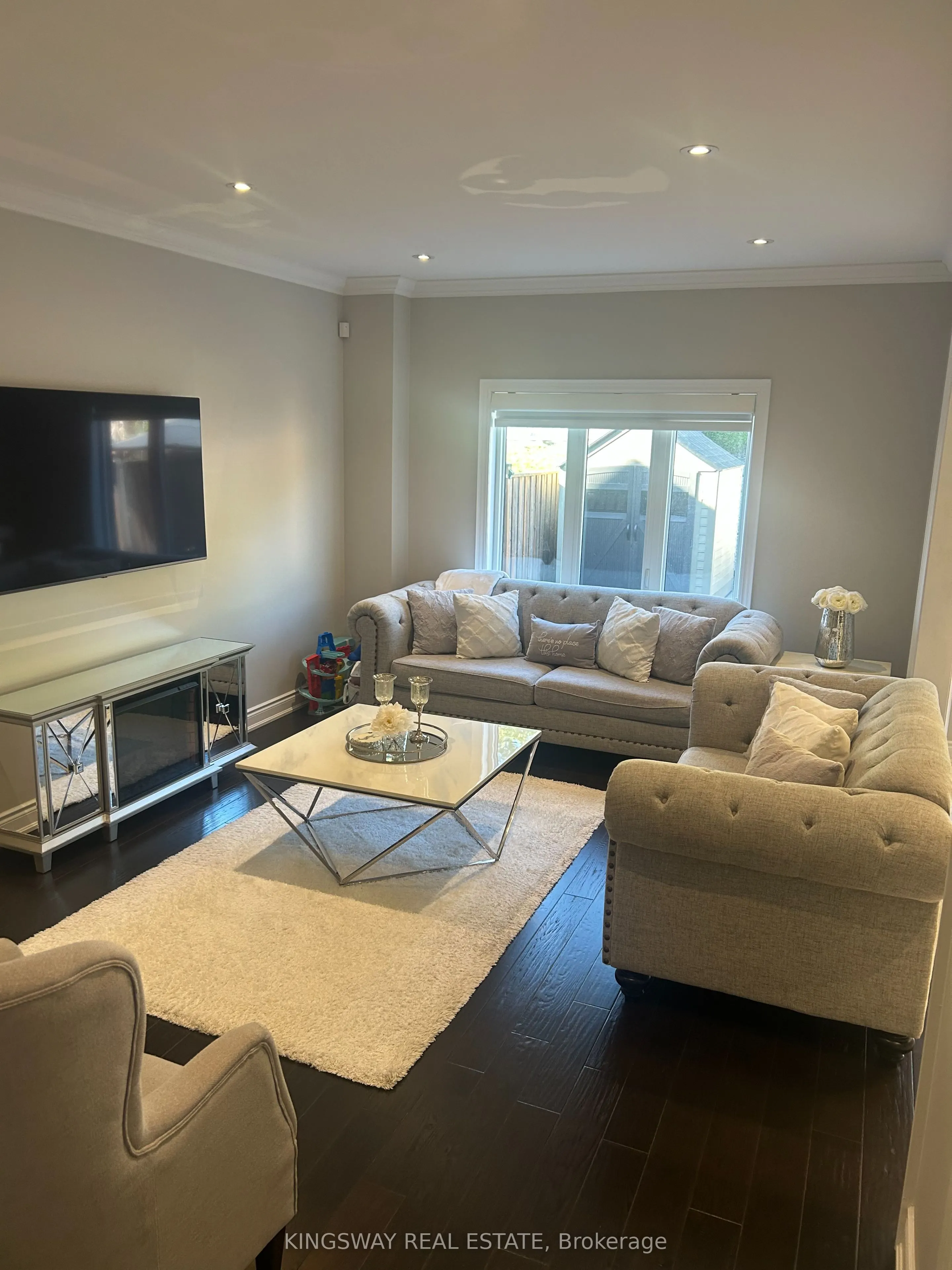131 Chelsea Crescent
