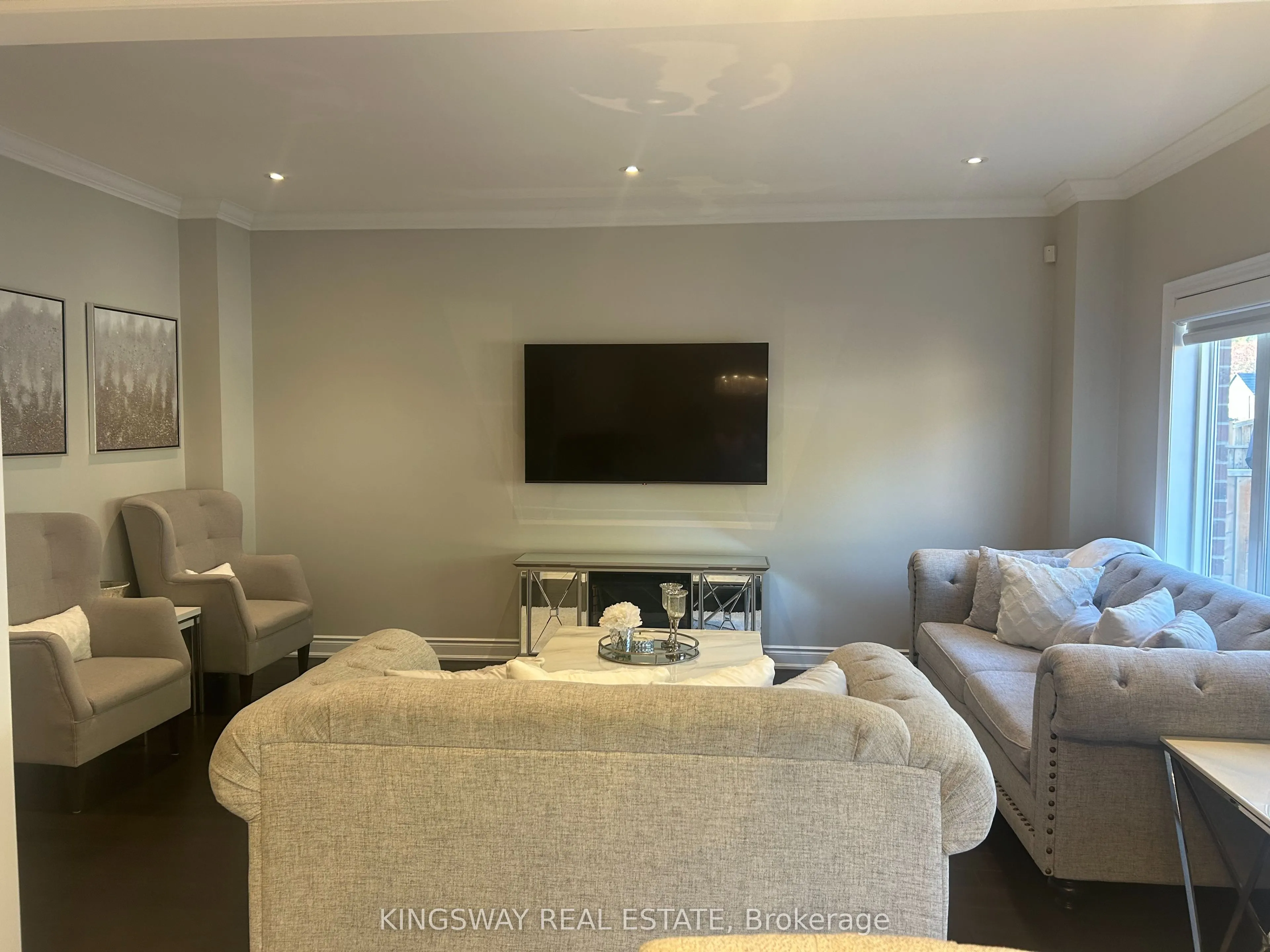 131 Chelsea Crescent