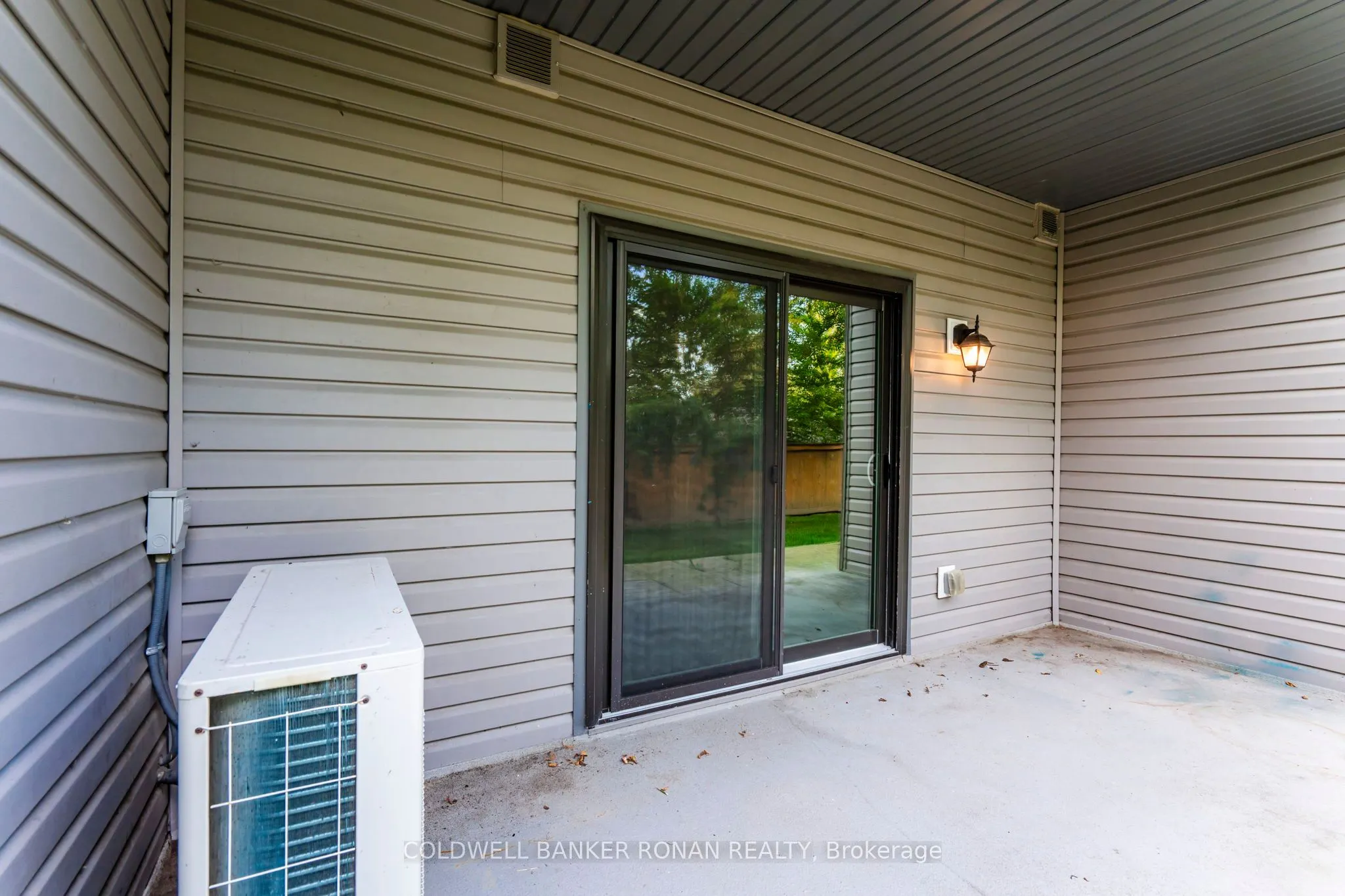 69 Boyne Street N, #103