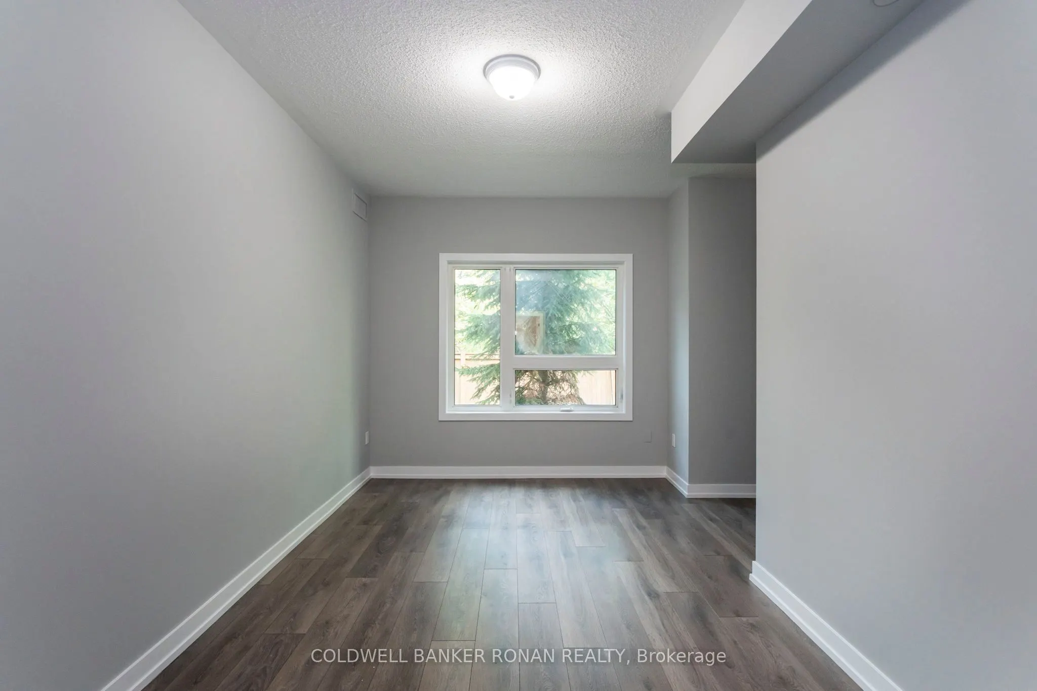 69 Boyne Street N, #103