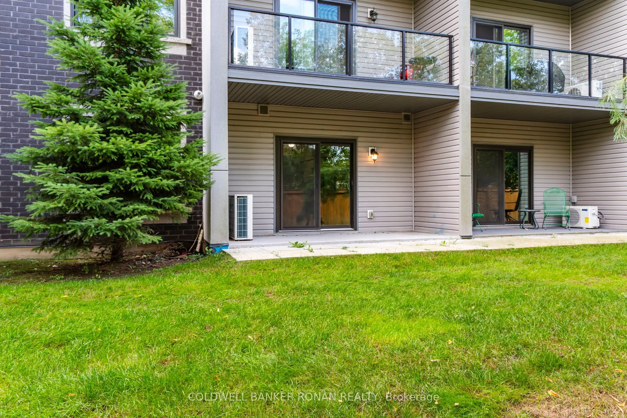 69 Boyne Street N, #103