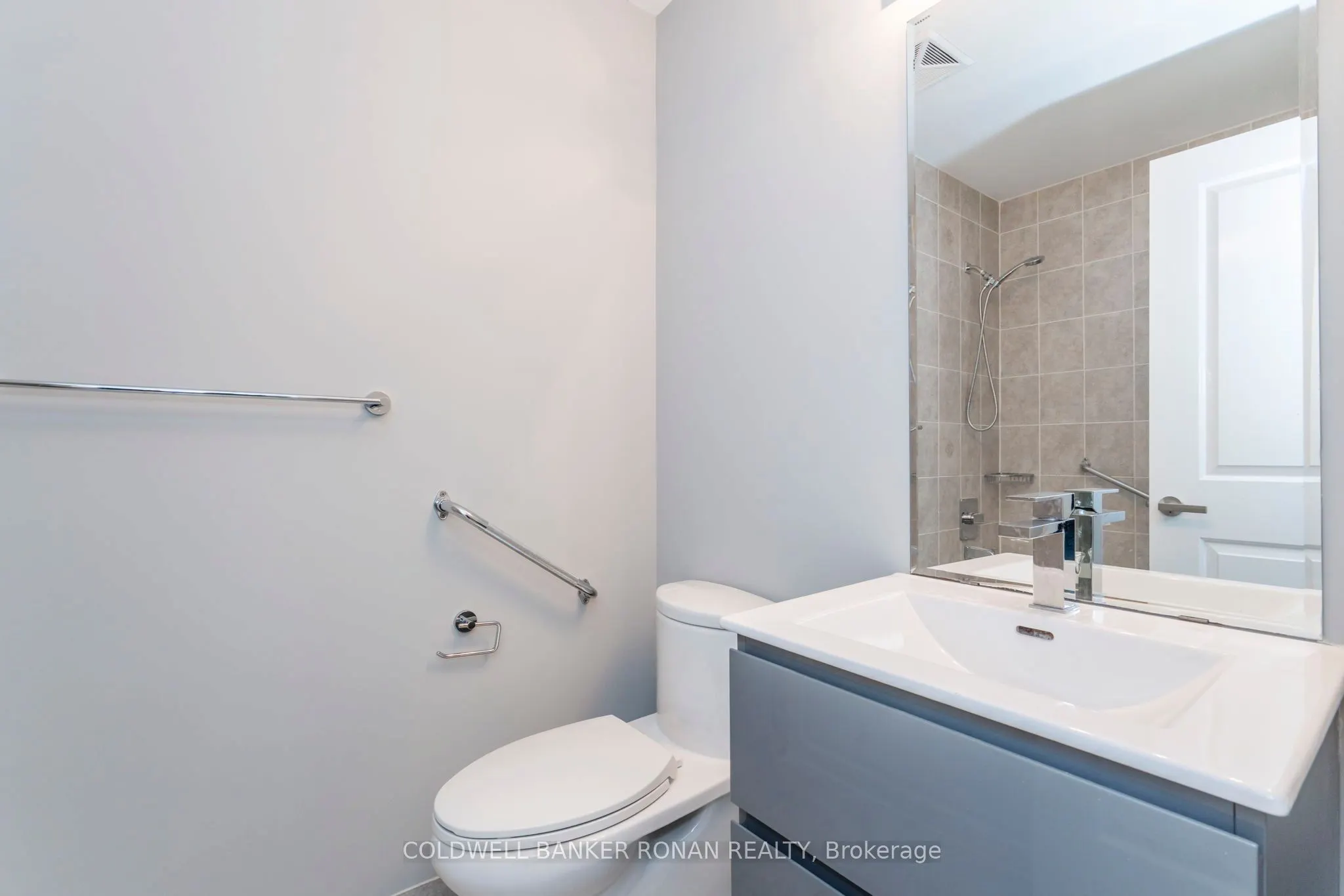 69 Boyne Street N, #103