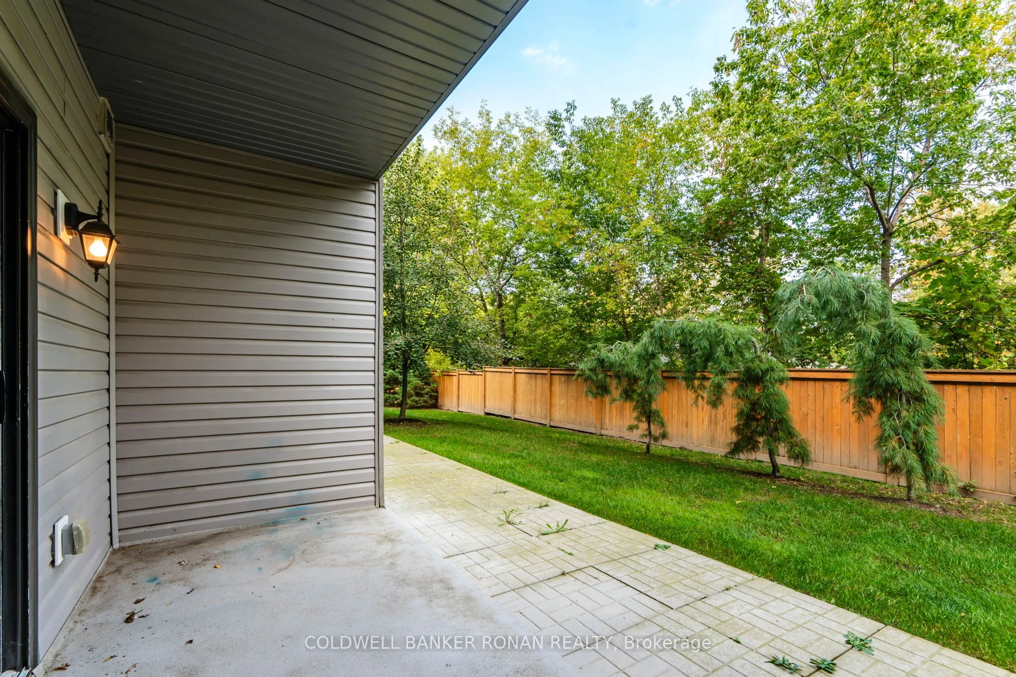 69 Boyne Street N, #103