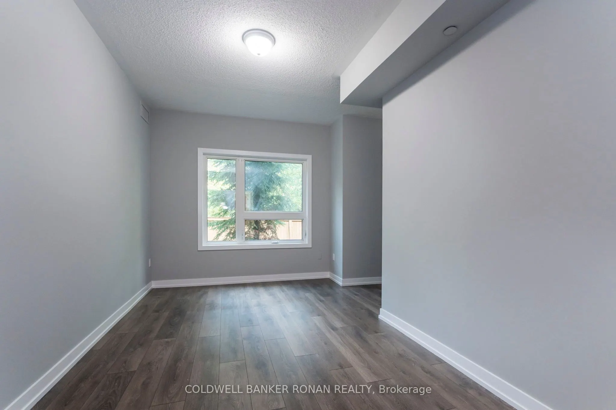 69 Boyne Street N, #103