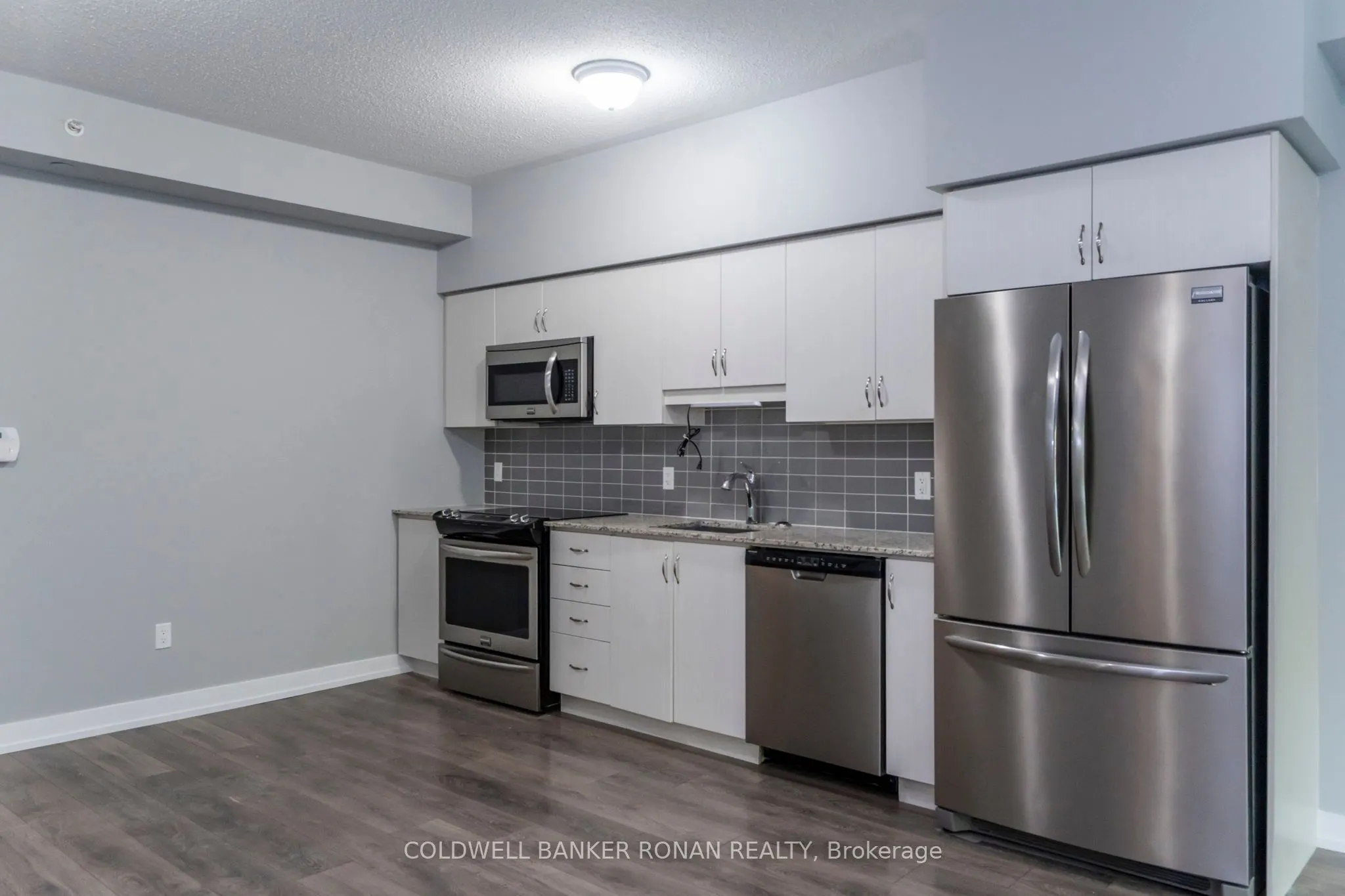 69 Boyne Street N, #103