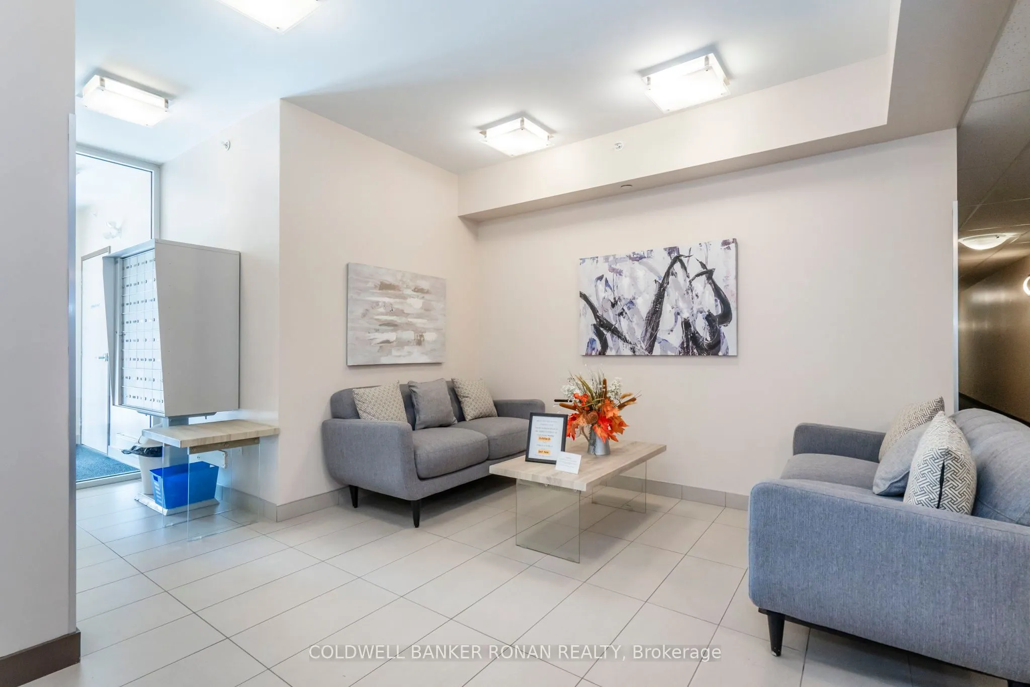 69 Boyne Street N, #103