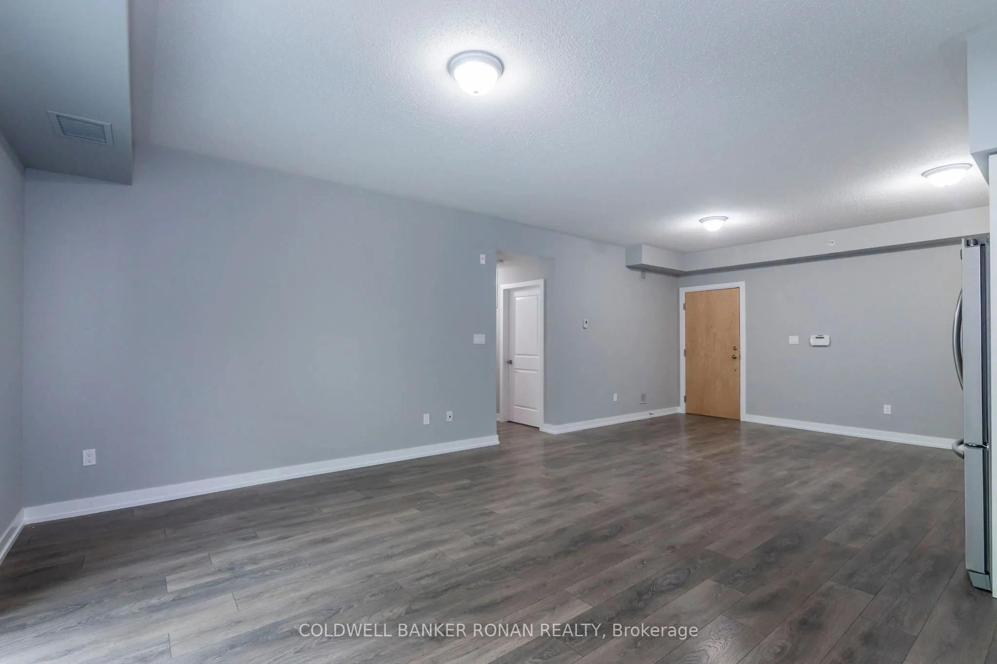 69 Boyne Street N, #103