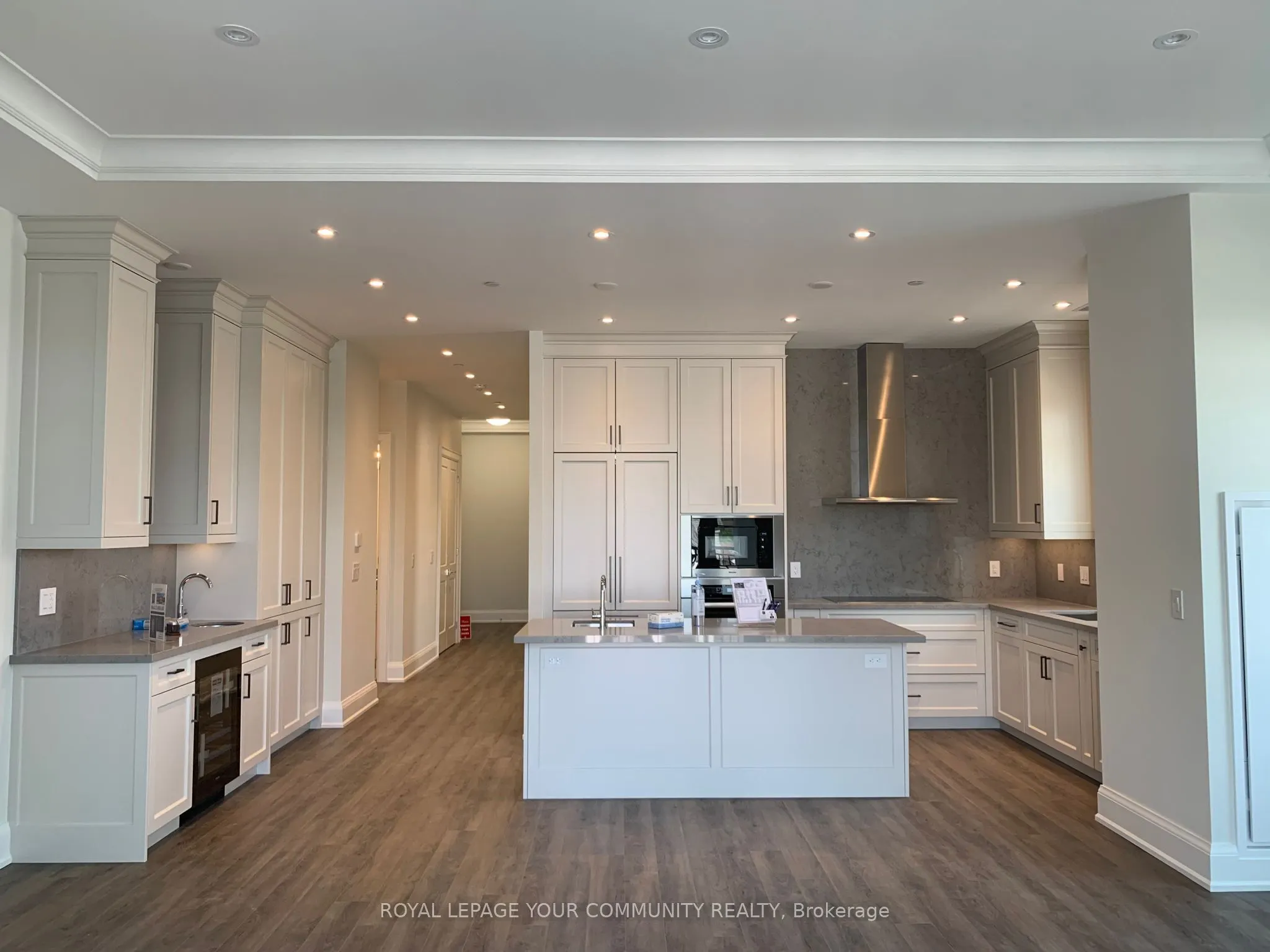 208 Main St  Unionville Street, ##303