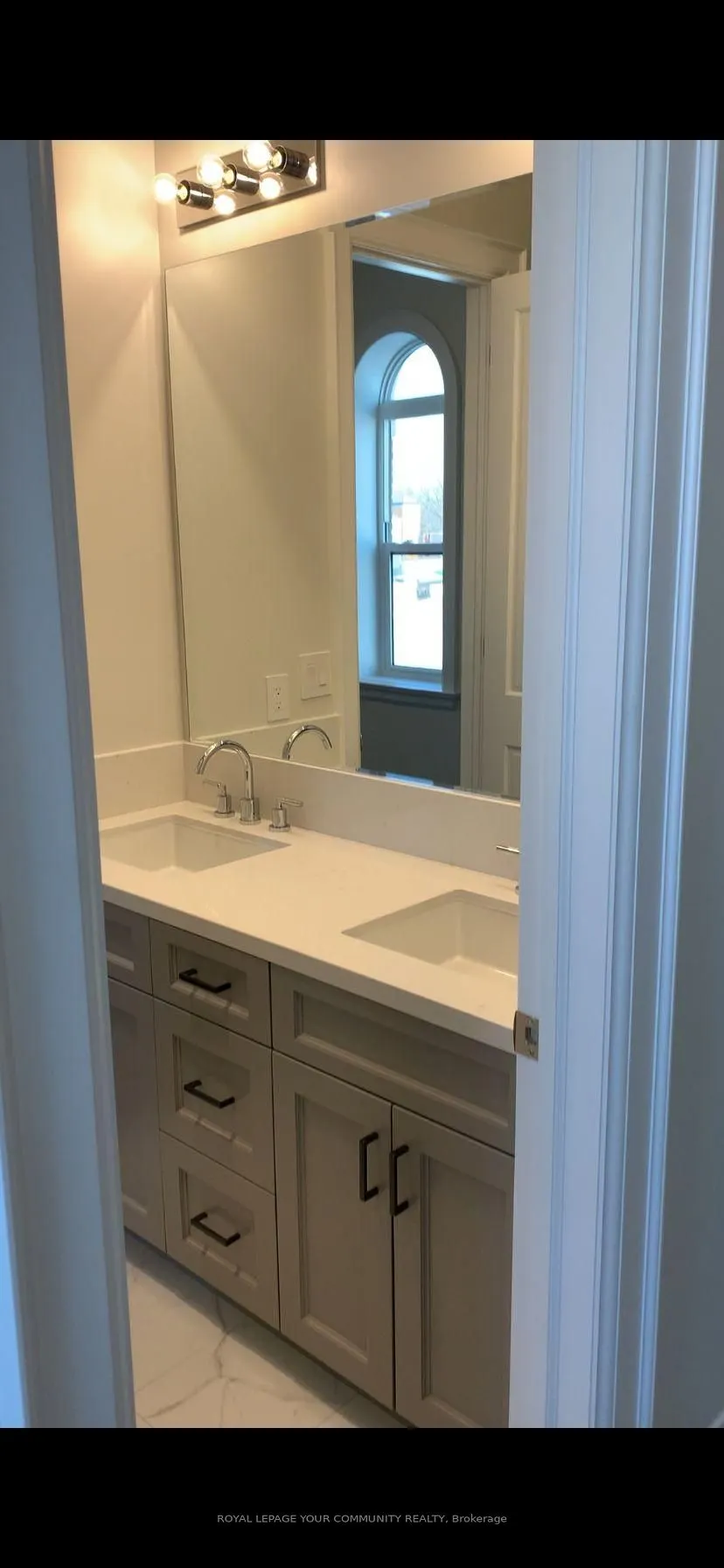 208 Main St  Unionville Street, ##303