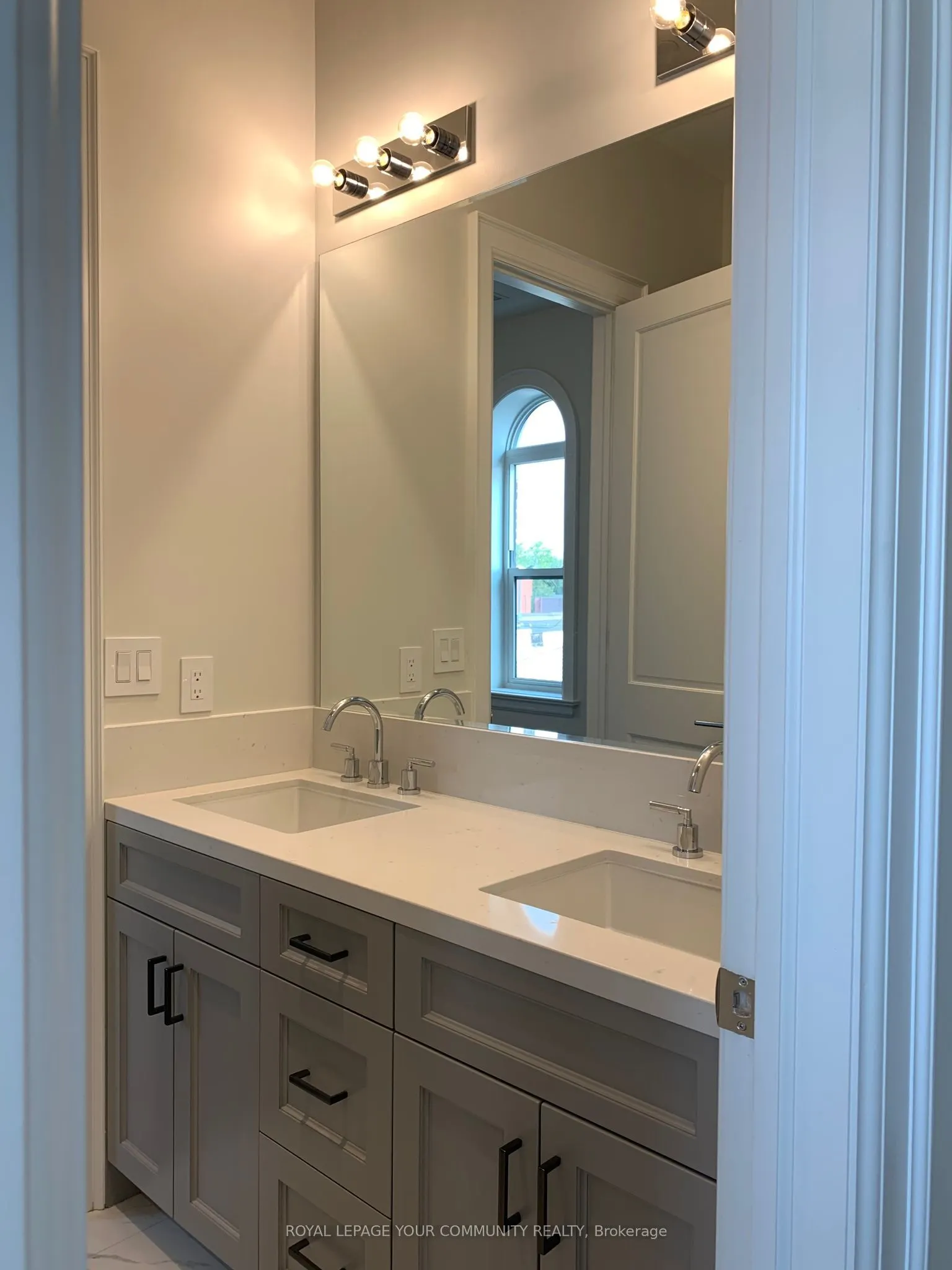 208 Main St  Unionville Street, ##303