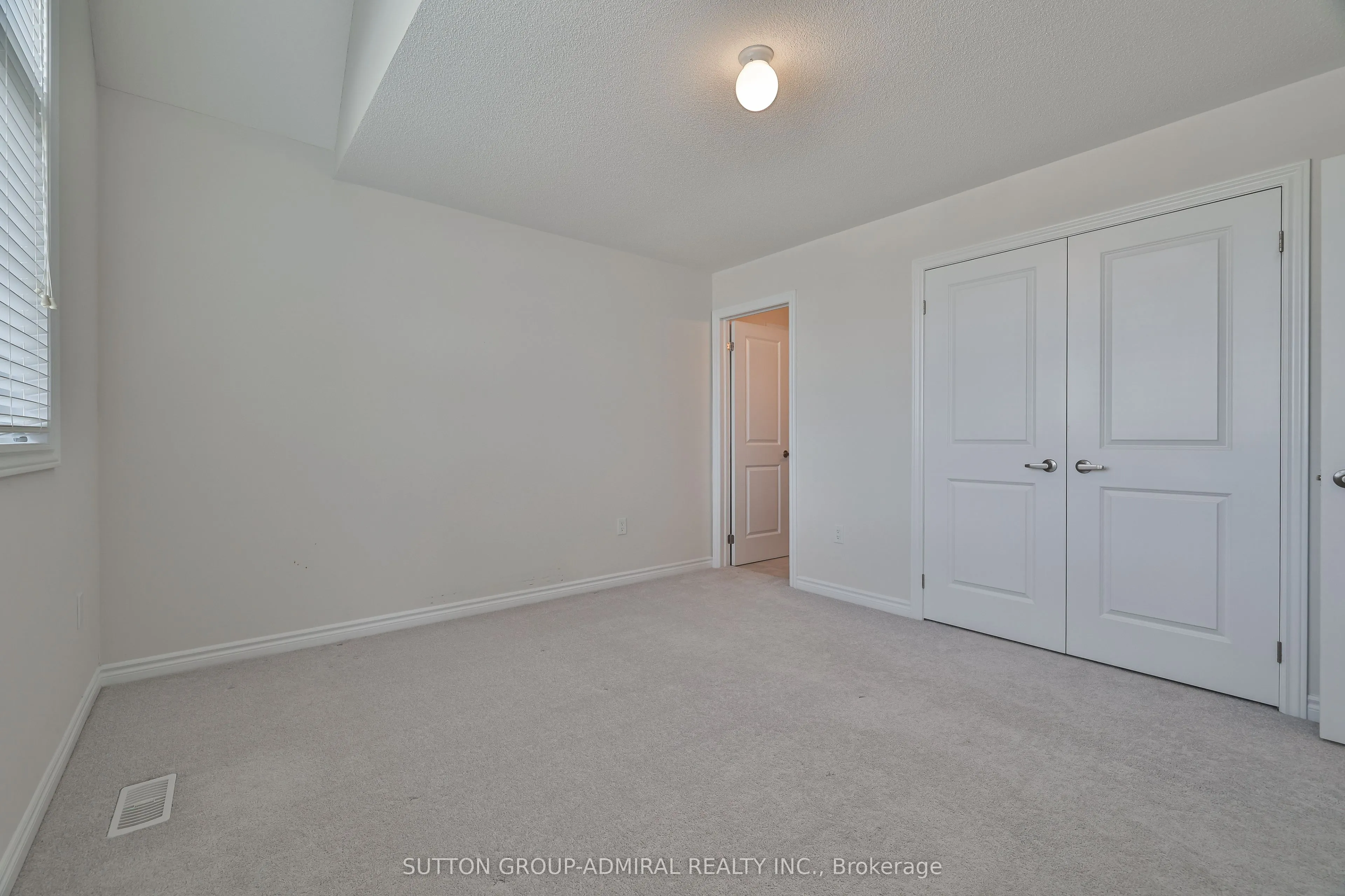 1417 Farrow Crescent