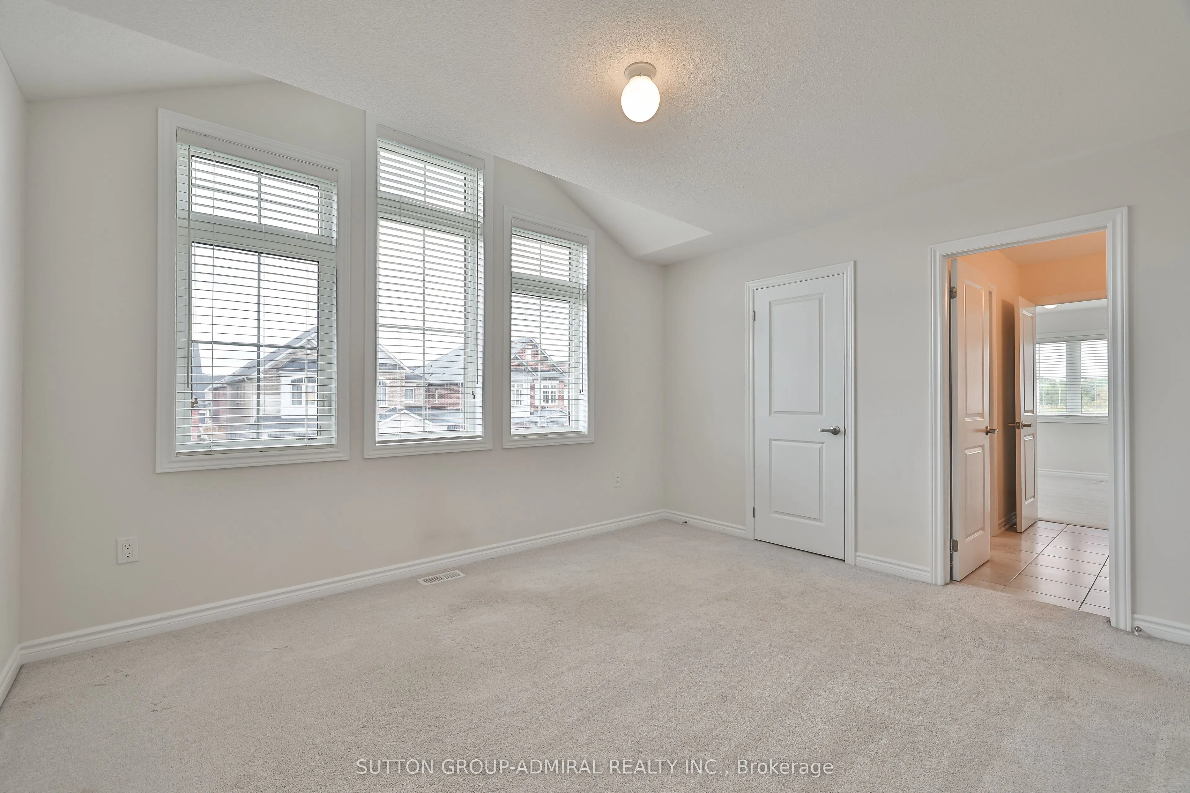 1417 Farrow Crescent
