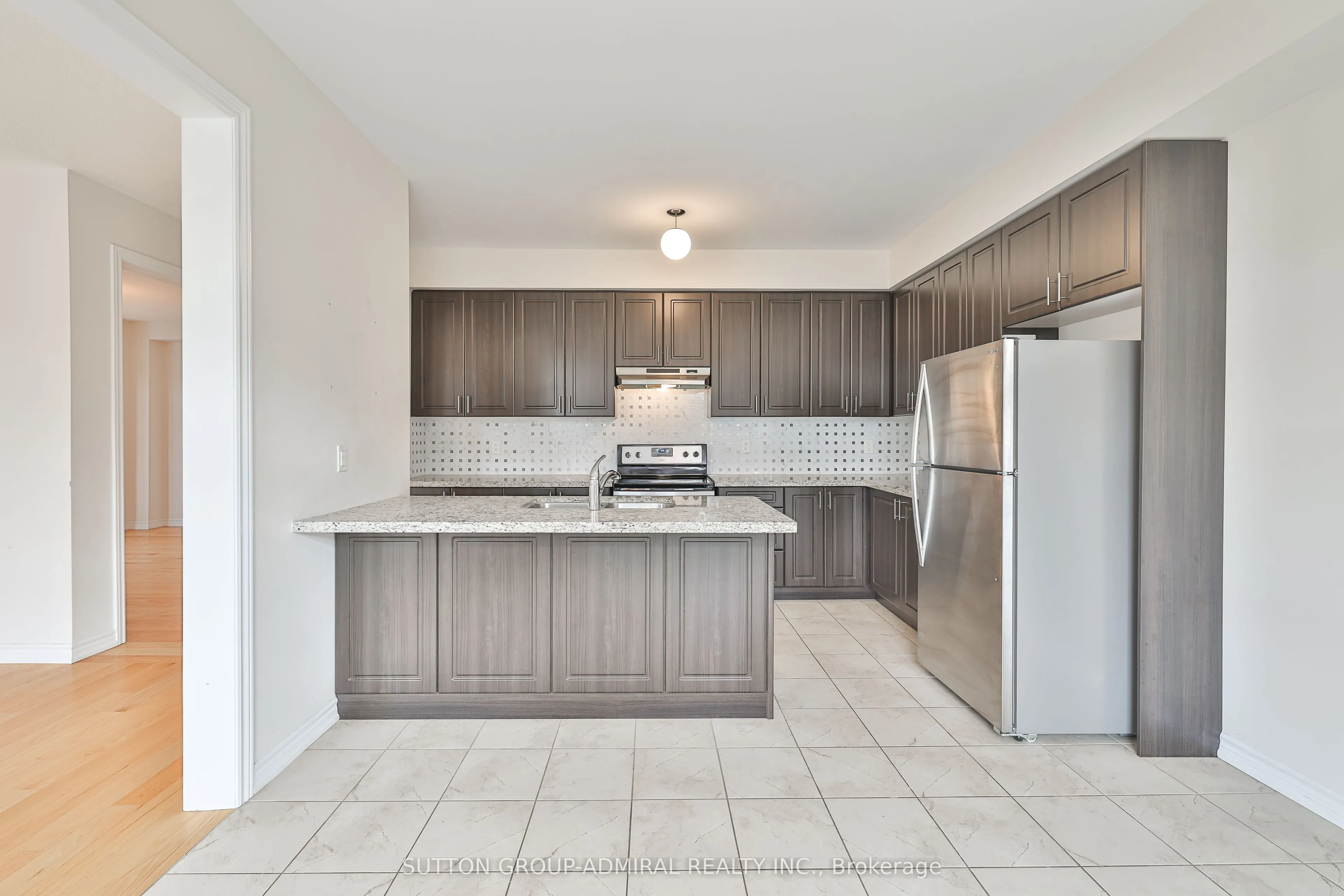 1417 Farrow Crescent