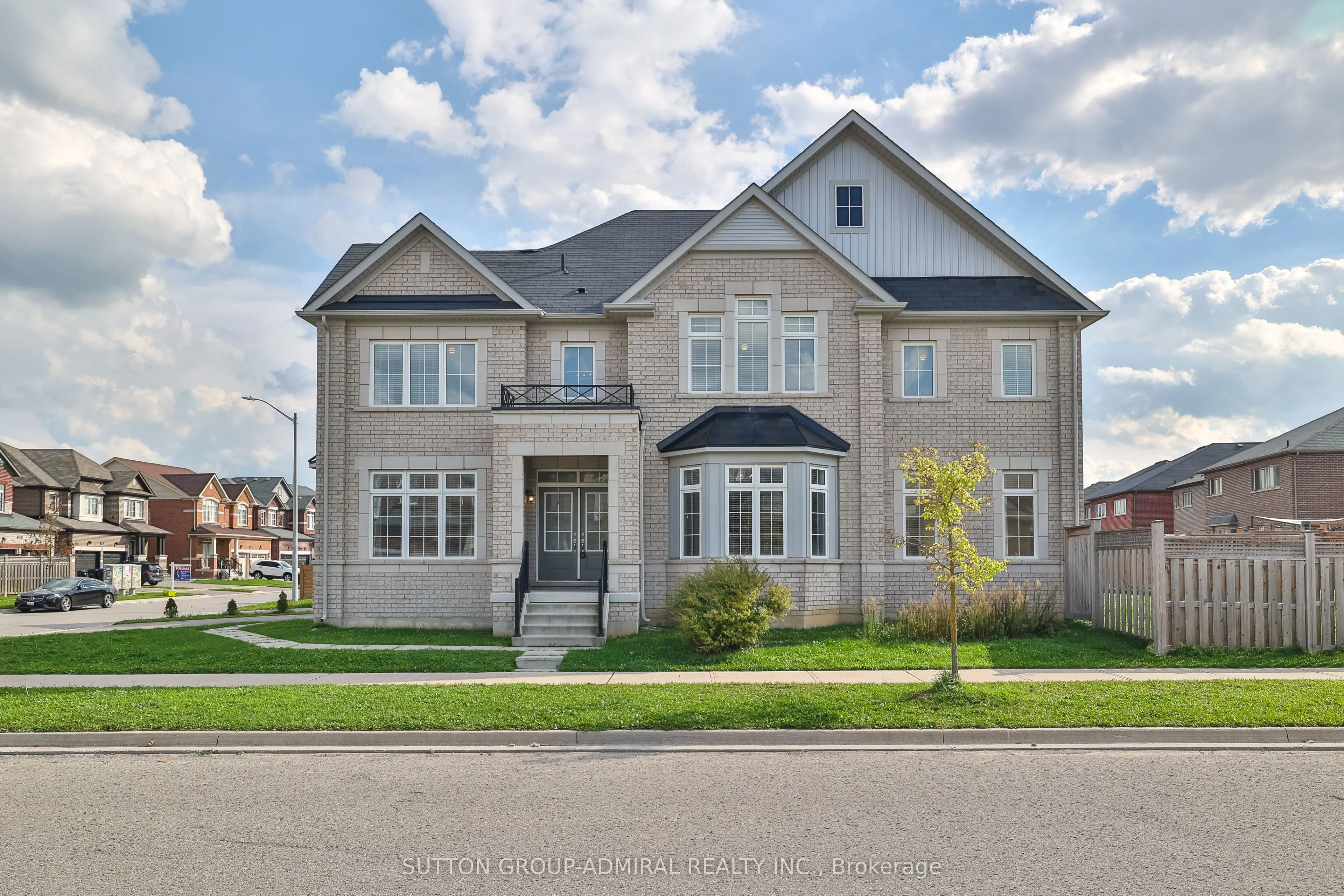 1417 Farrow Crescent