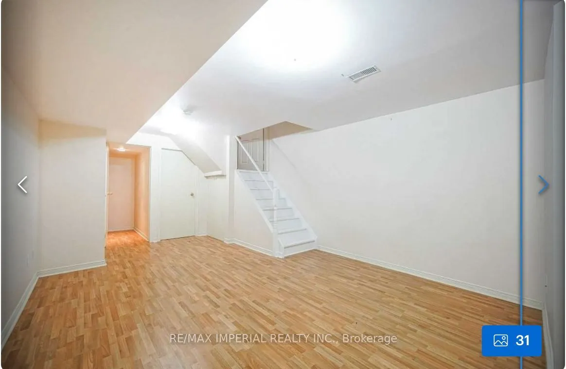 89 Grasslands Avenue