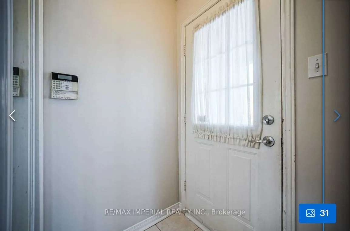 89 Grasslands Avenue