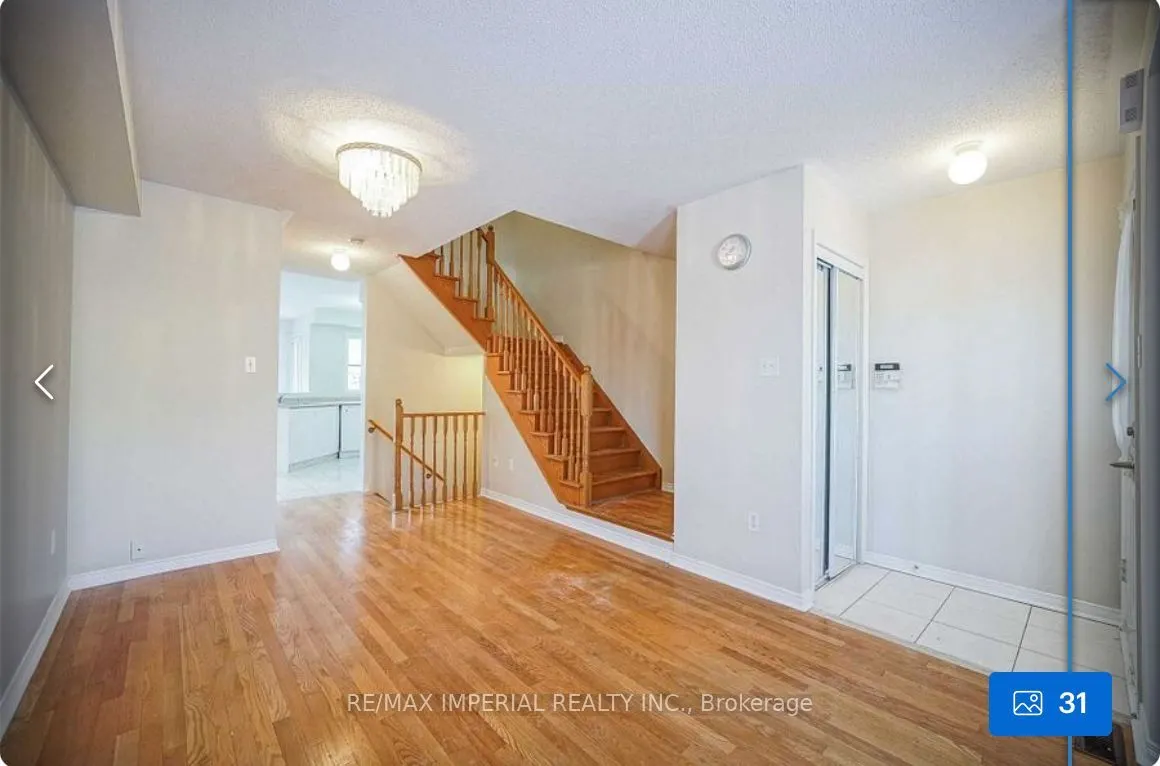89 Grasslands Avenue