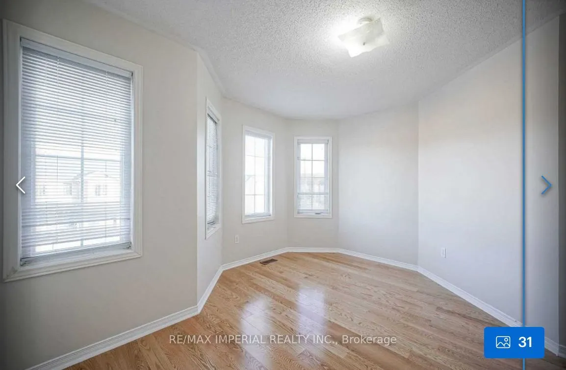 89 Grasslands Avenue