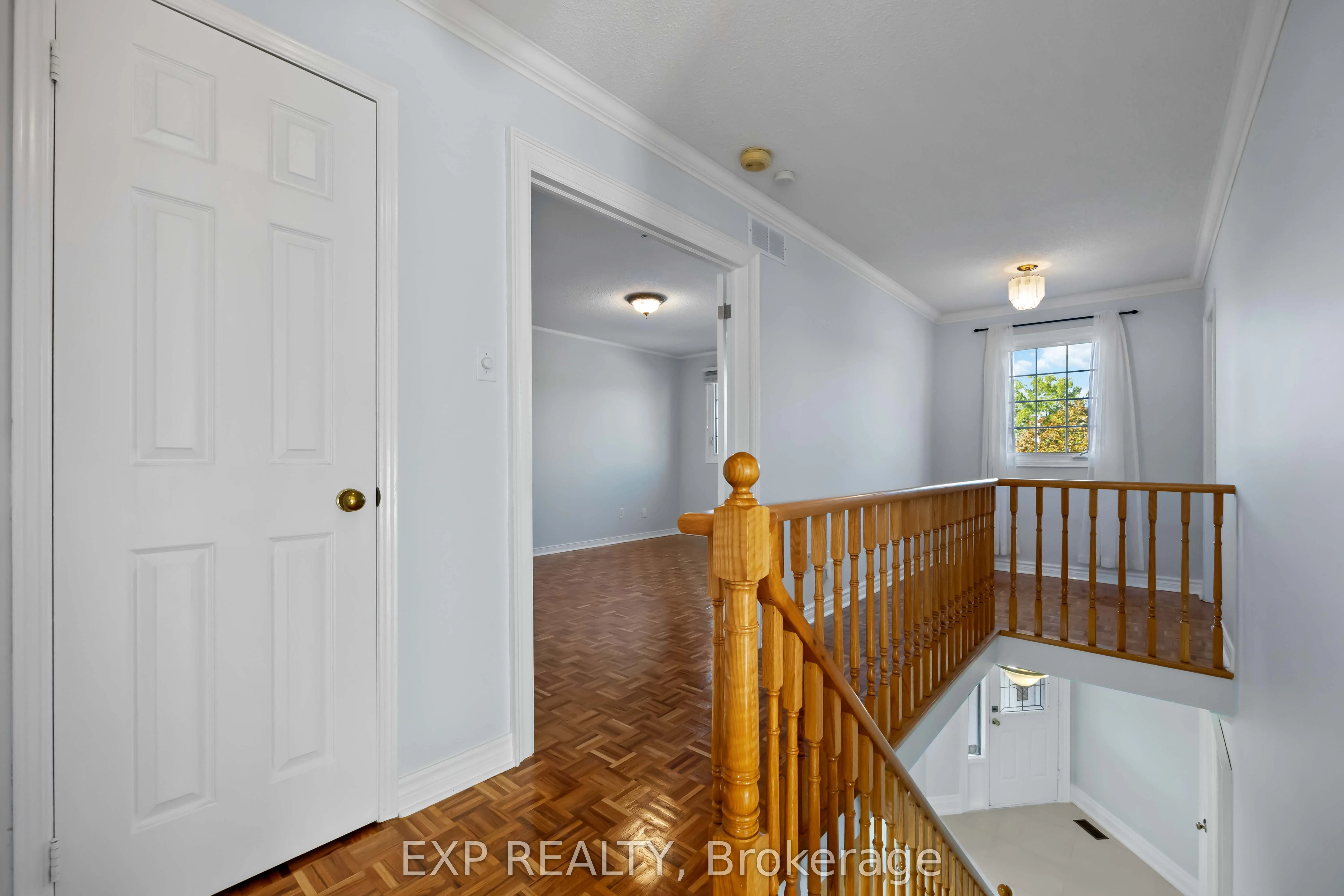 126 Largo Crescent