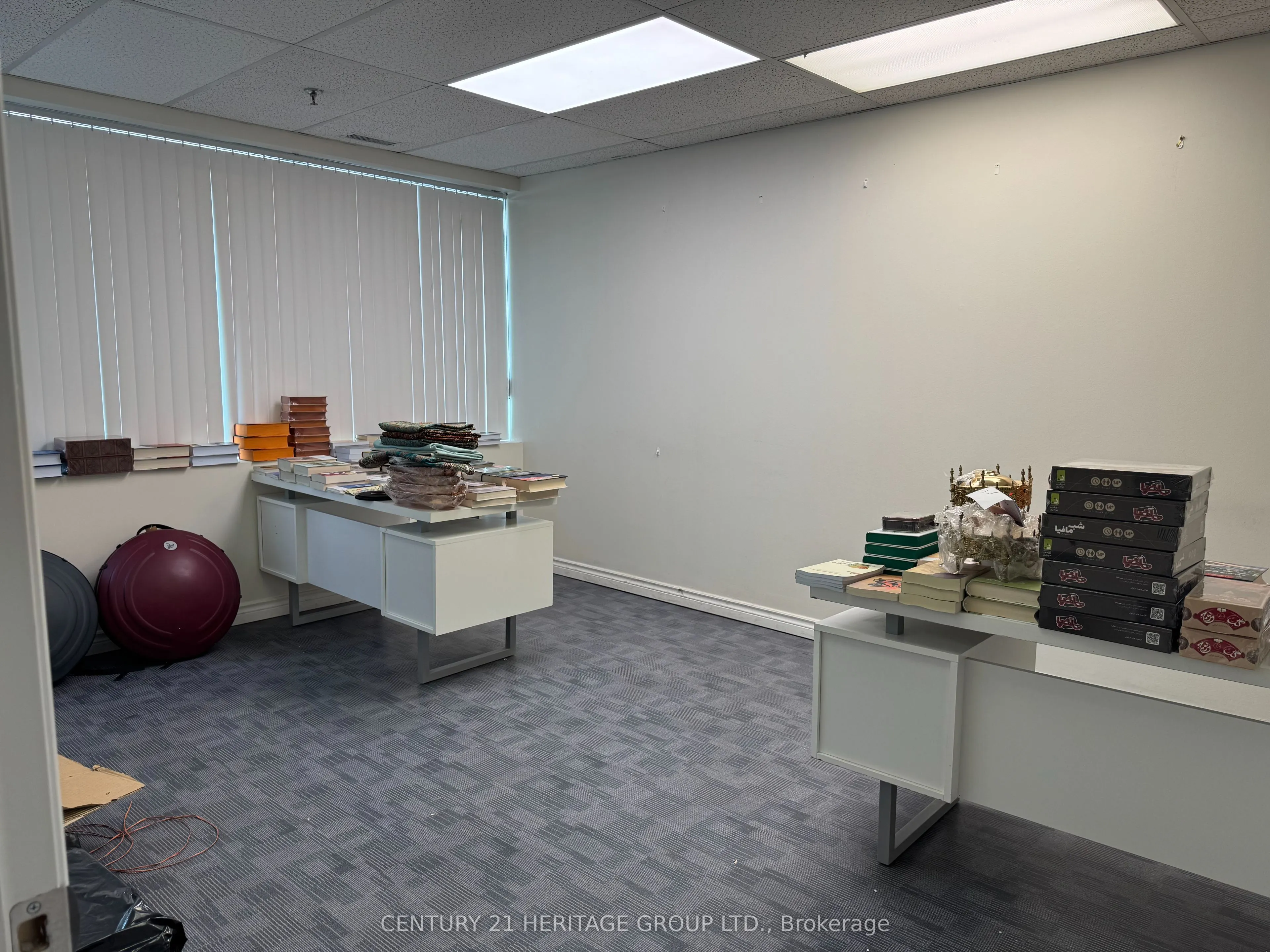 15 West Pearce Street W, #2