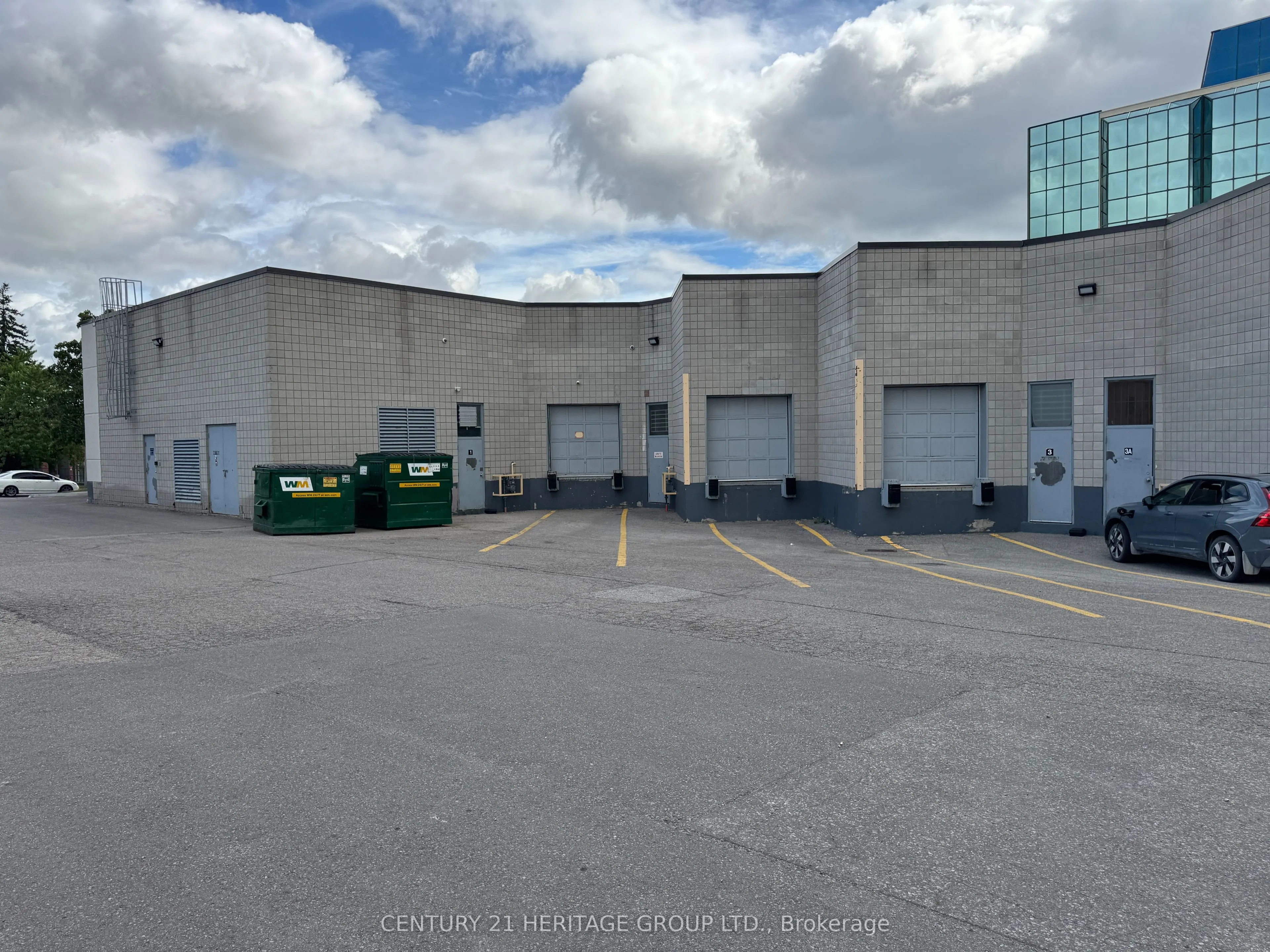 15 West Pearce Street W, #2