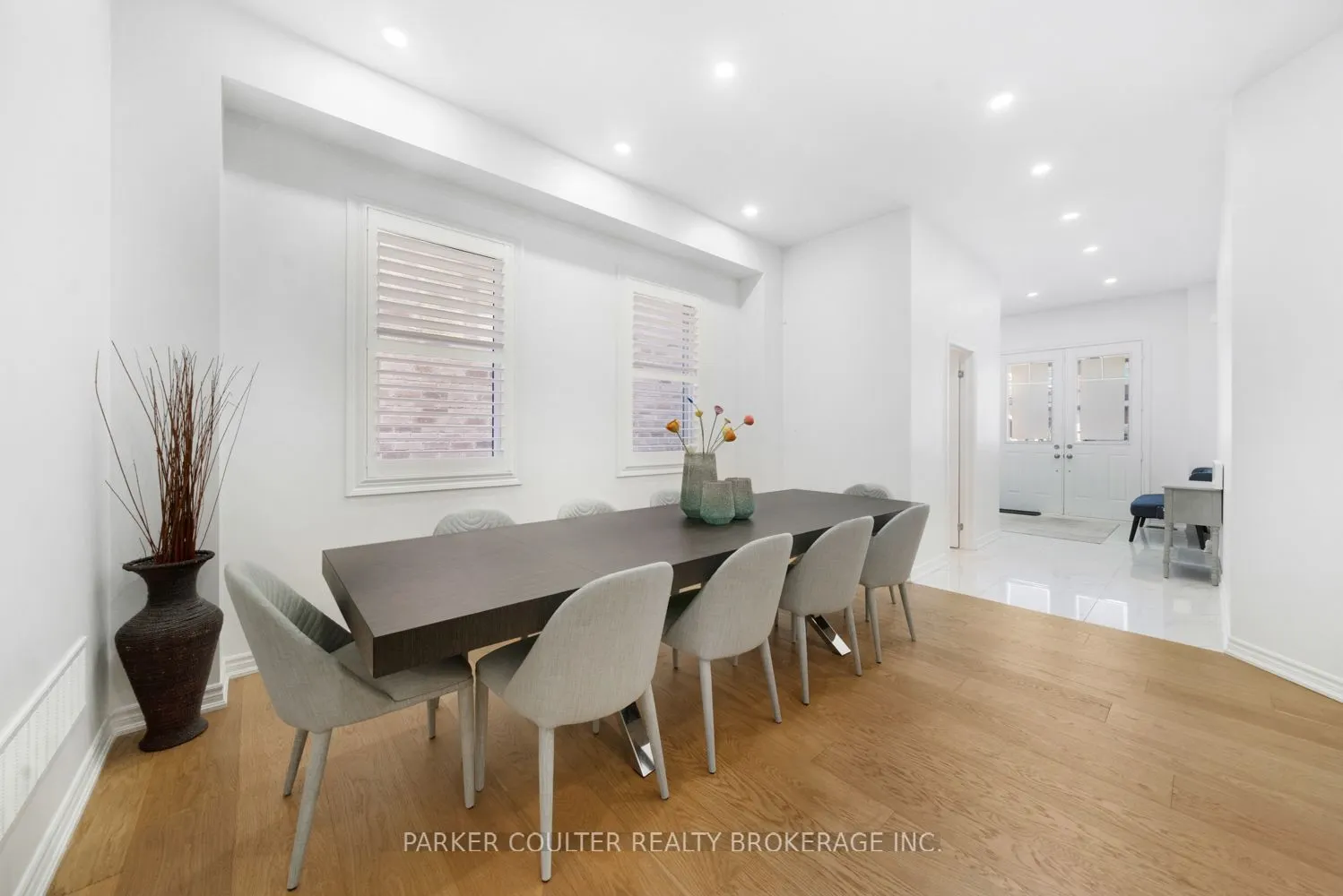 1239 Peelar Crescent