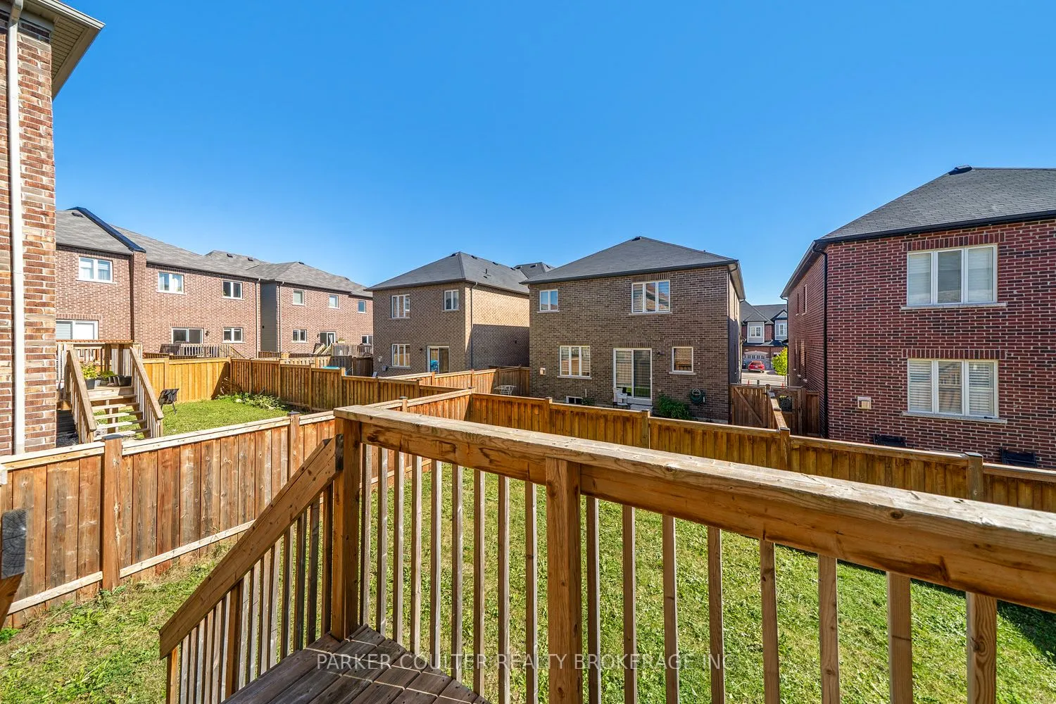 1239 Peelar Crescent
