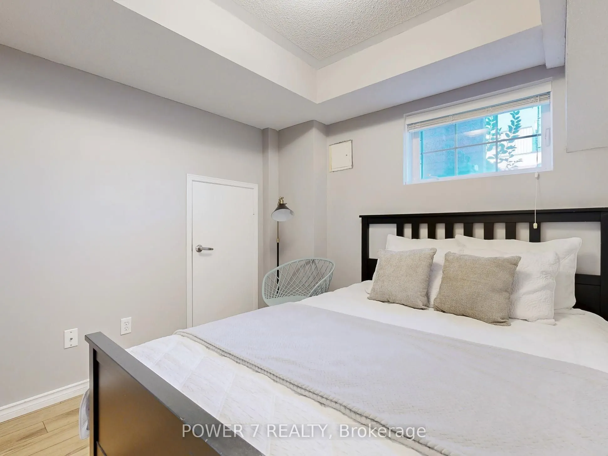 379 White's Hill Avenue