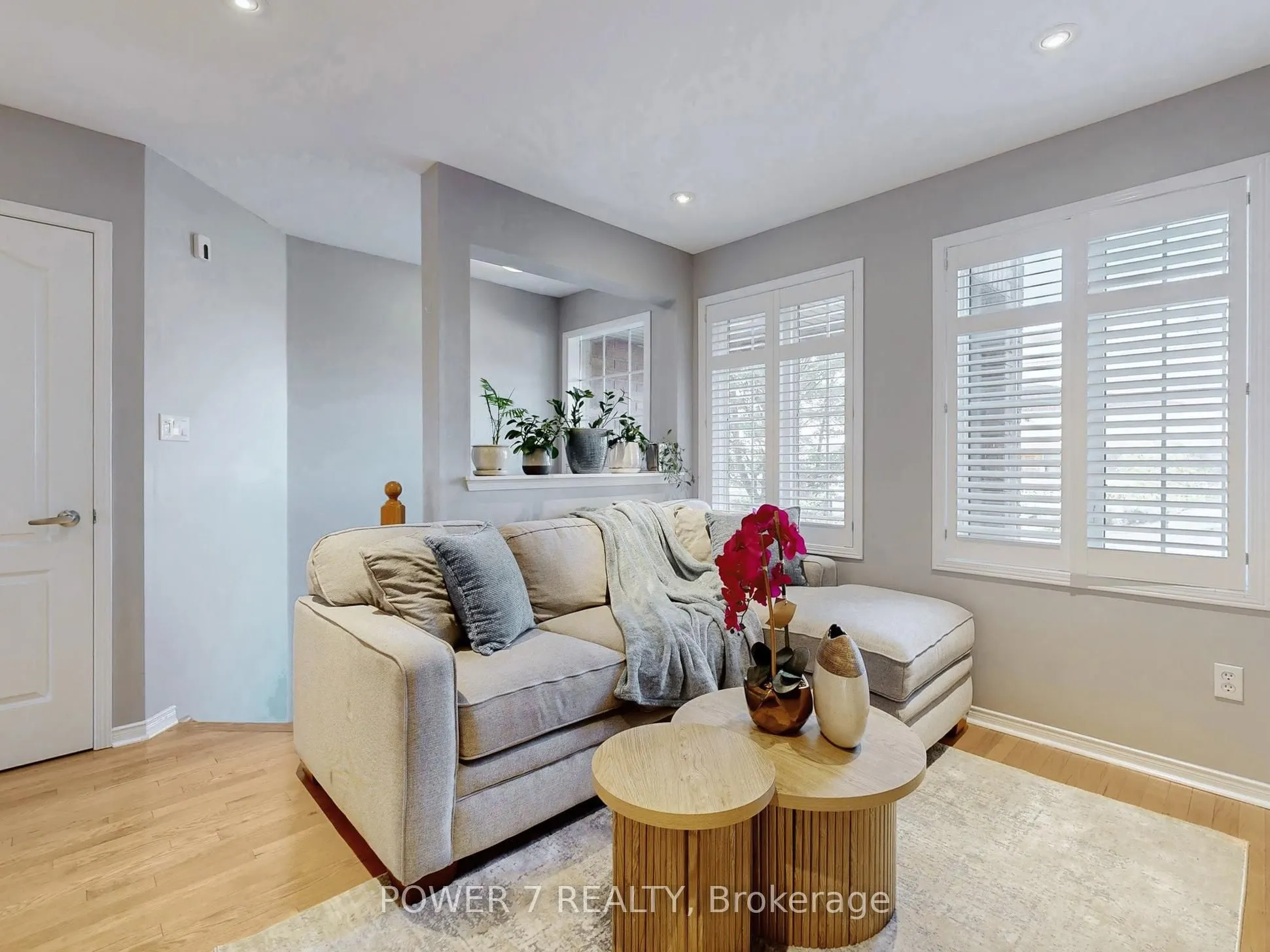 379 White's Hill Avenue