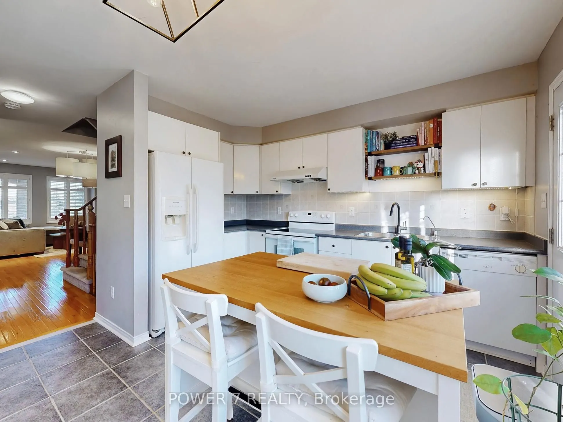 379 White's Hill Avenue