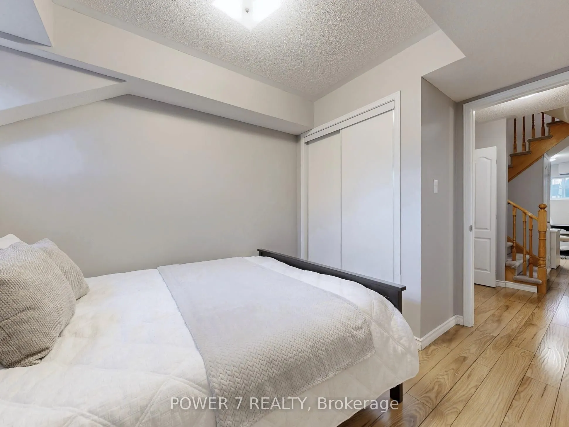 379 White's Hill Avenue